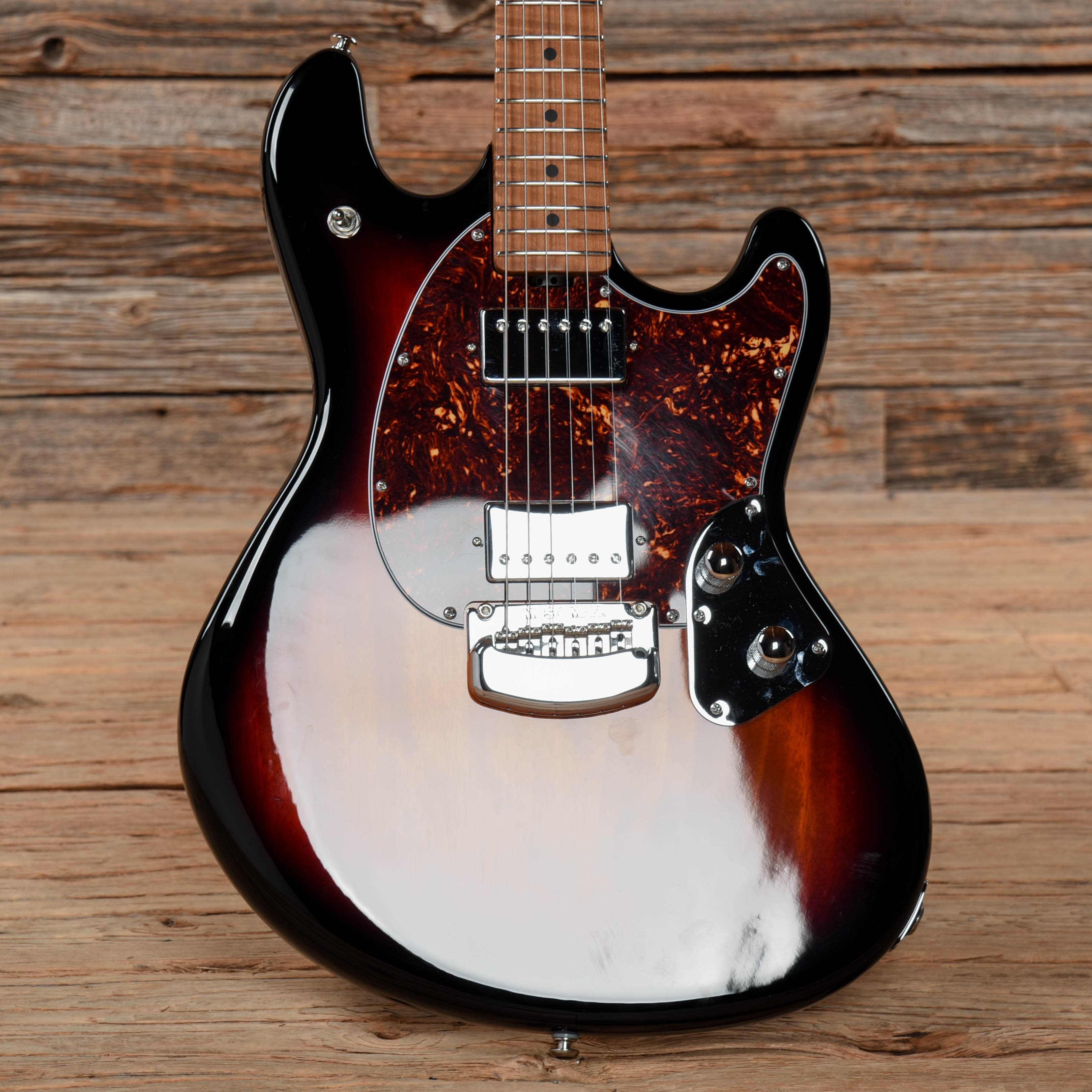 Music Man StingRay Guitar RS Vintage Sunburst 2019 Electric Guitars / Solid Body