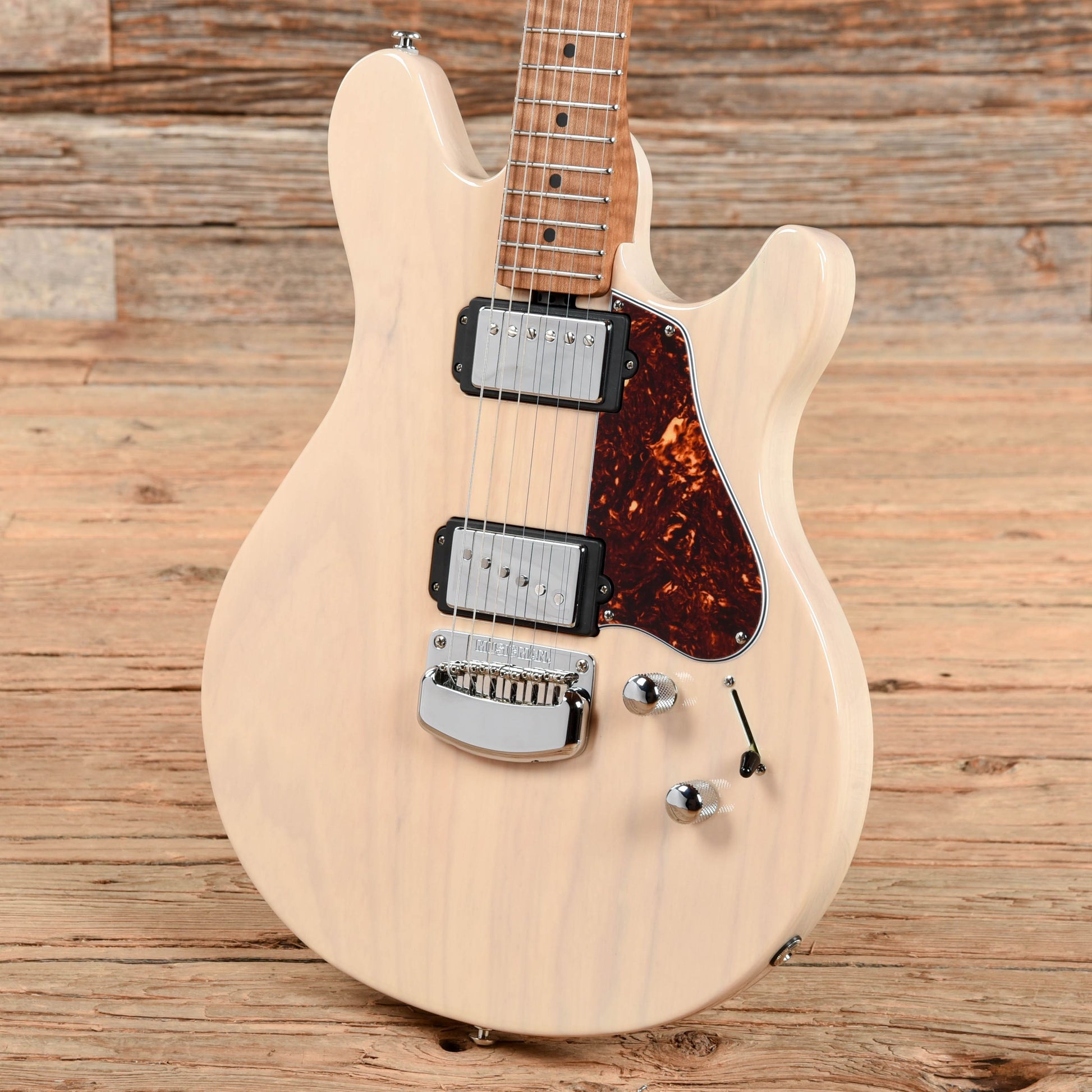 Music Man Valentine Trans Buttermilk 2019 Electric Guitars / Solid Body