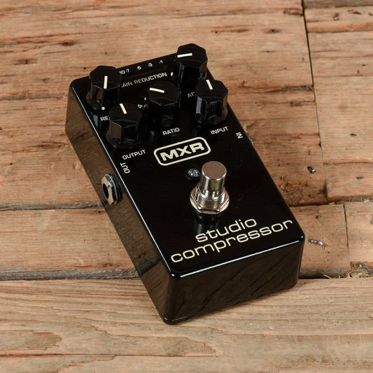 MXR M76 Studio Compressor Effects and Pedals / Chorus and Vibrato
