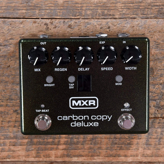 MXR Carbon Copy Deluxe Effects and Pedals / Delay
