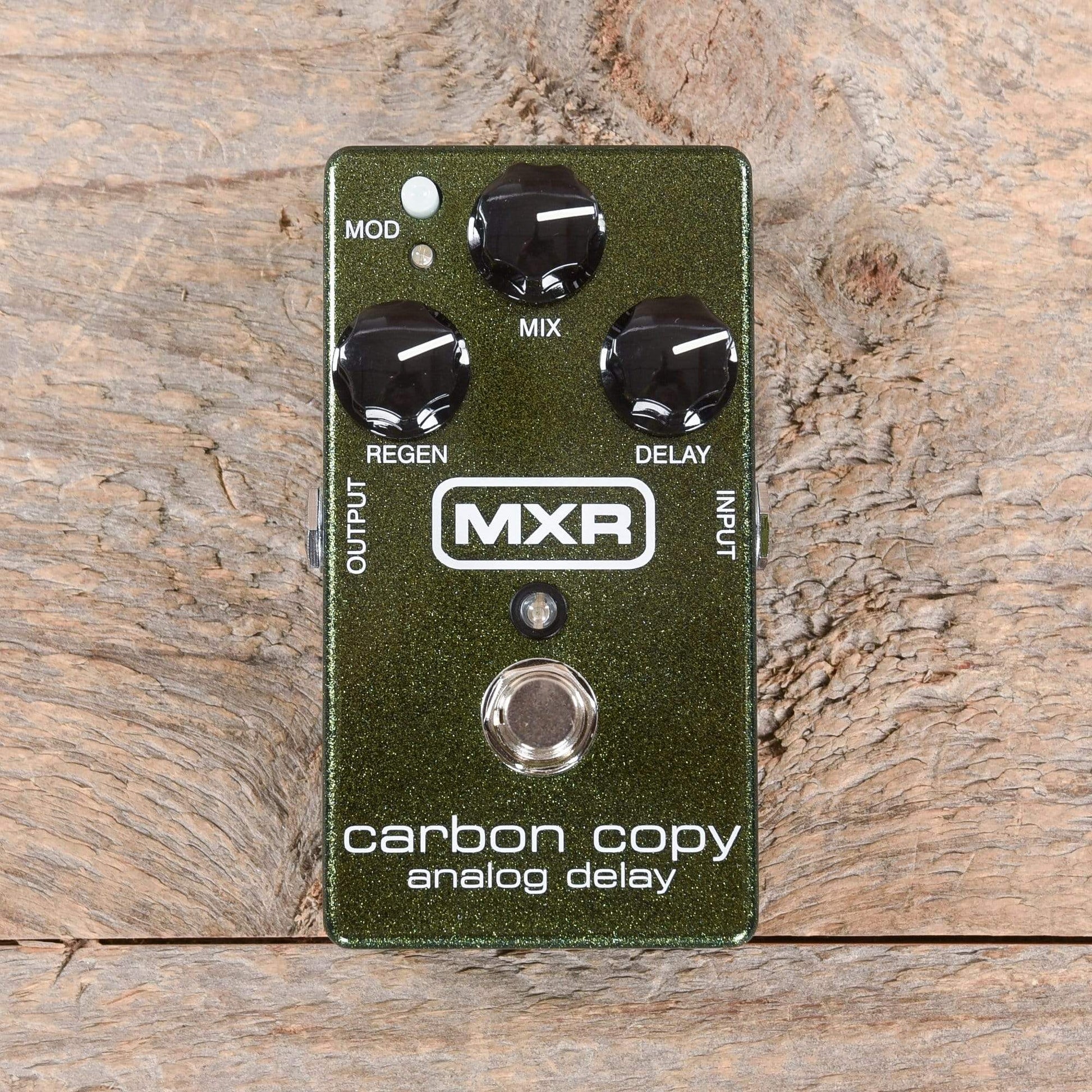 MXR M-169 Carbon Copy Analog Delay Effects and Pedals / Delay