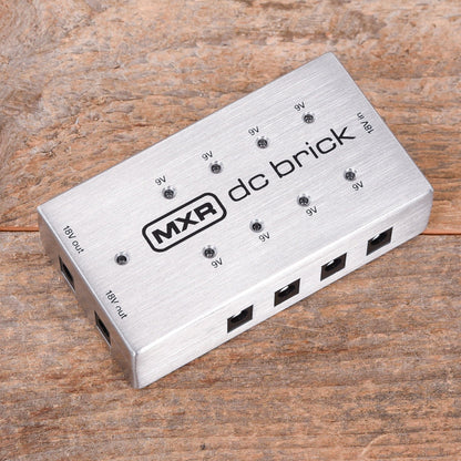 MXR M237 DC Brick Power Supply Effects and Pedals / Pedalboards and Power Supplies