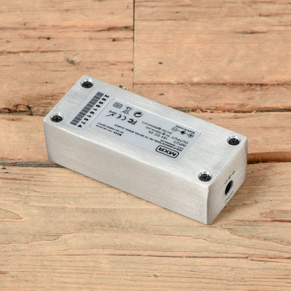 MXR M239 Mini Iso-Brick Power Supply Effects and Pedals / Pedalboards and Power Supplies