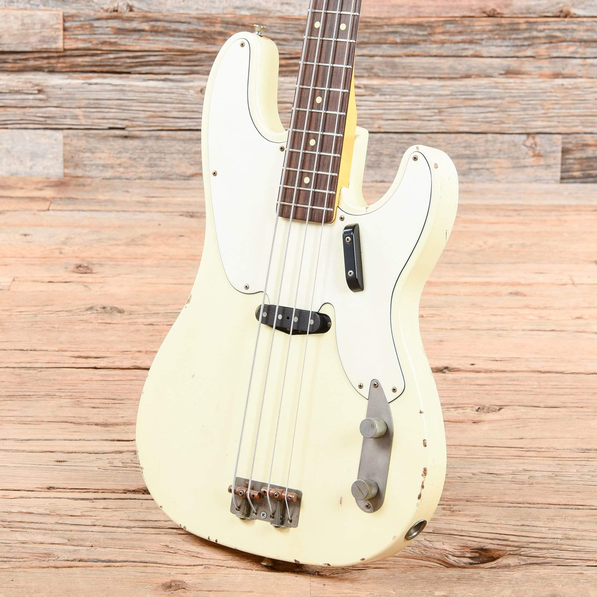 Nash TB-68 Aged White Bass Guitars / 4-String