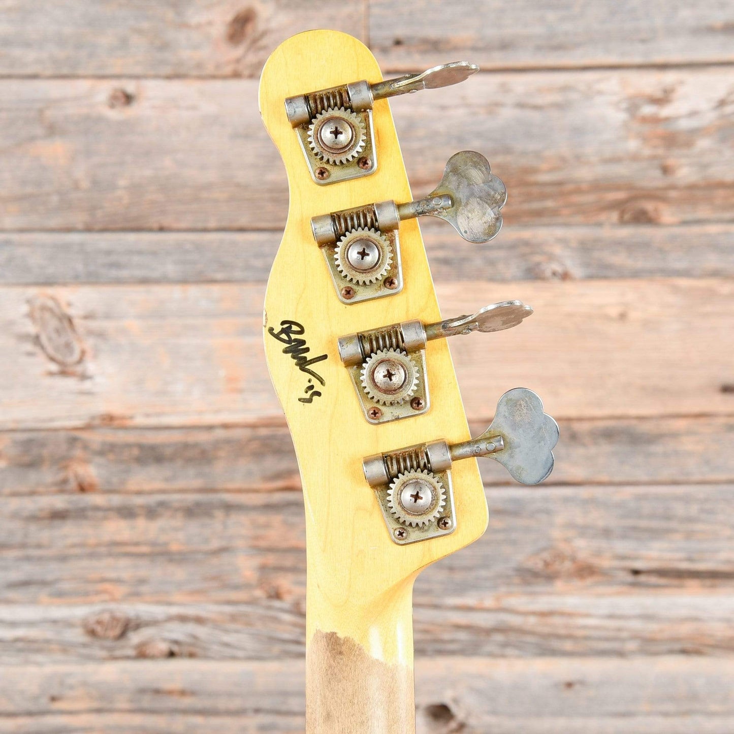 Nash TB-68 Aged White Bass Guitars / 4-String
