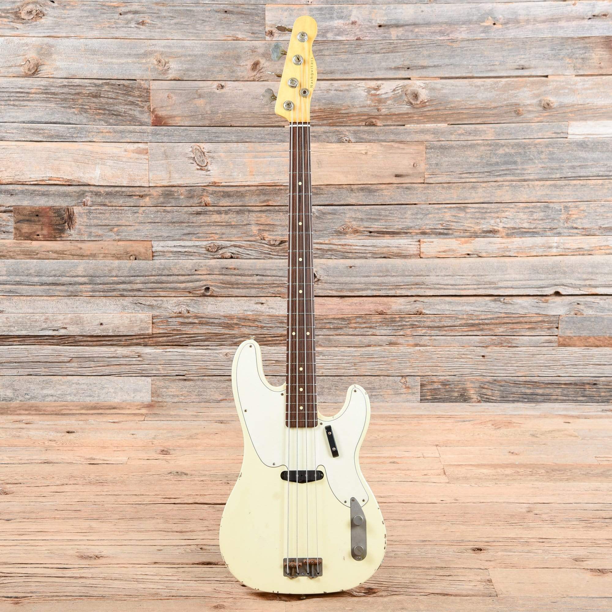 Nash TB-68 Aged White Bass Guitars / 4-String