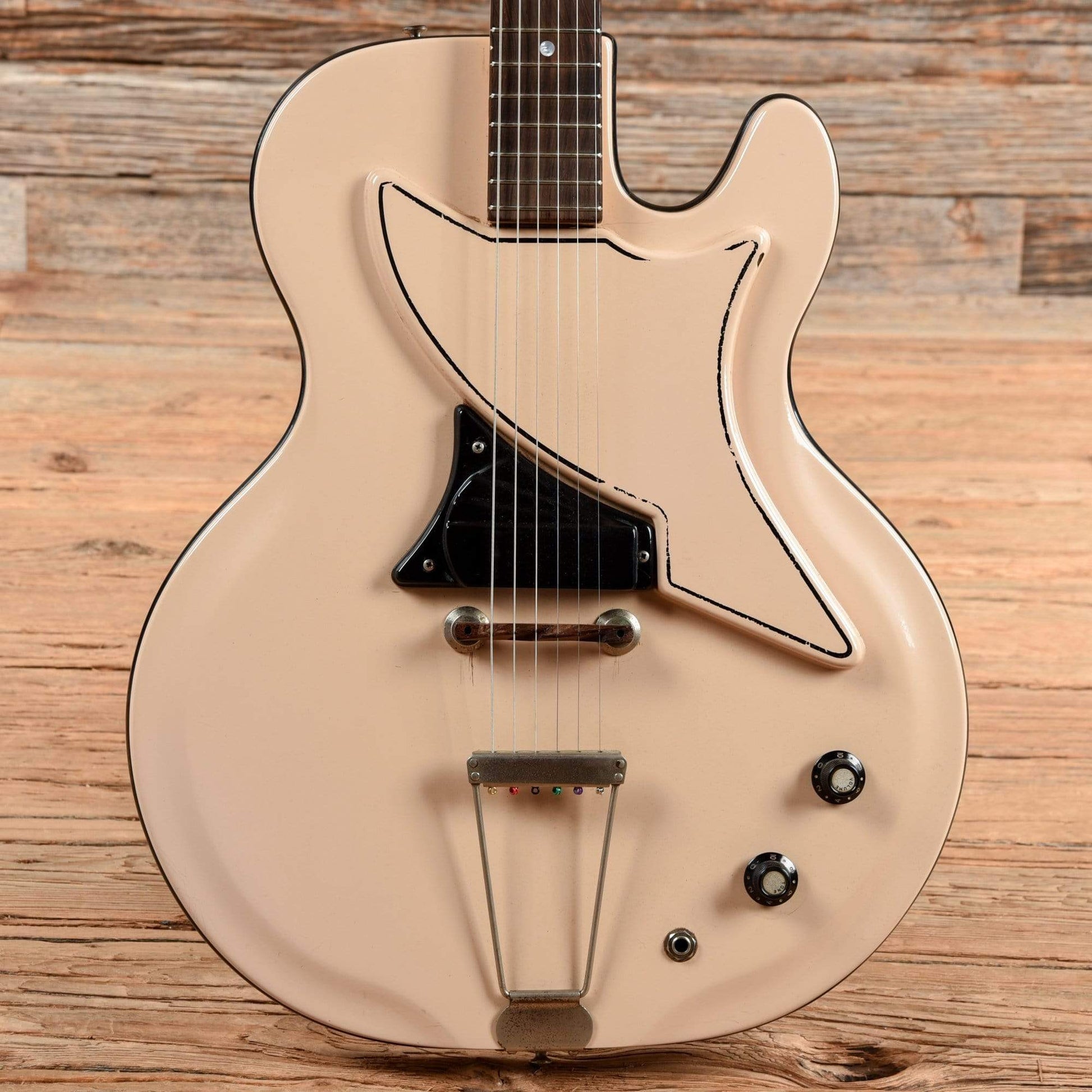 National Studio 66 Sand Buff 1961 Electric Guitars / Solid Body