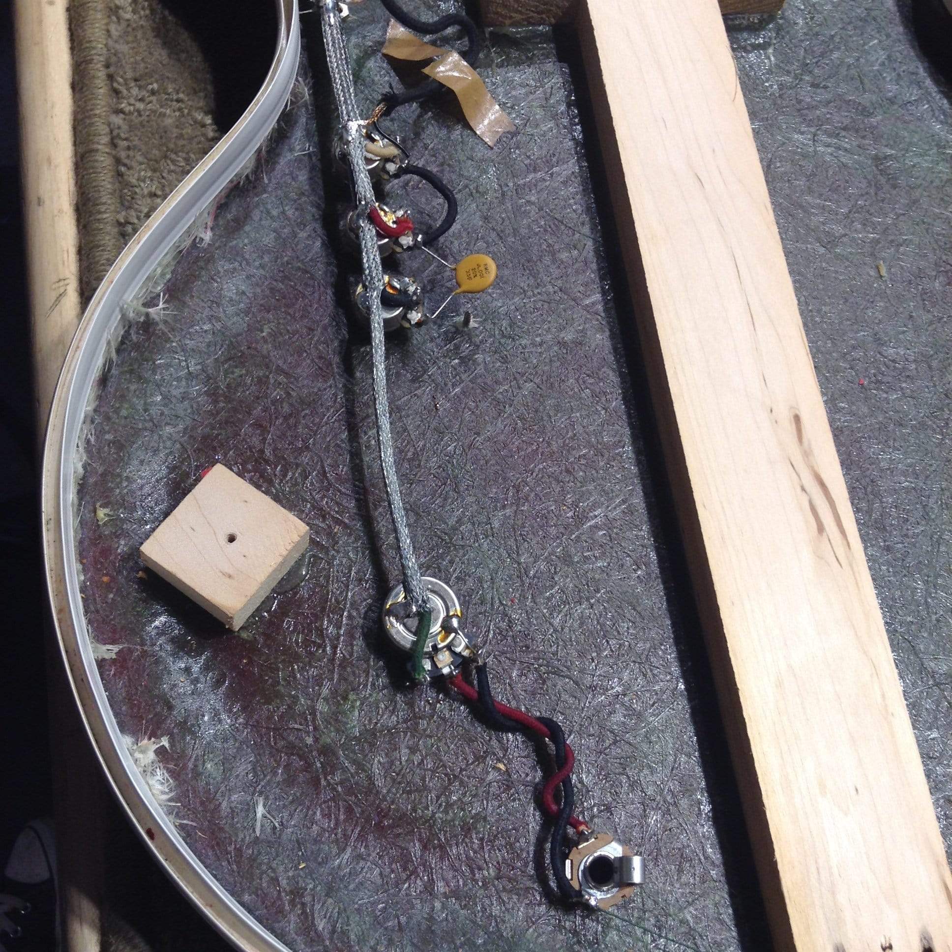 National Val-Pro 82 Vermillion Red 1961 Electric Guitars / Solid Body