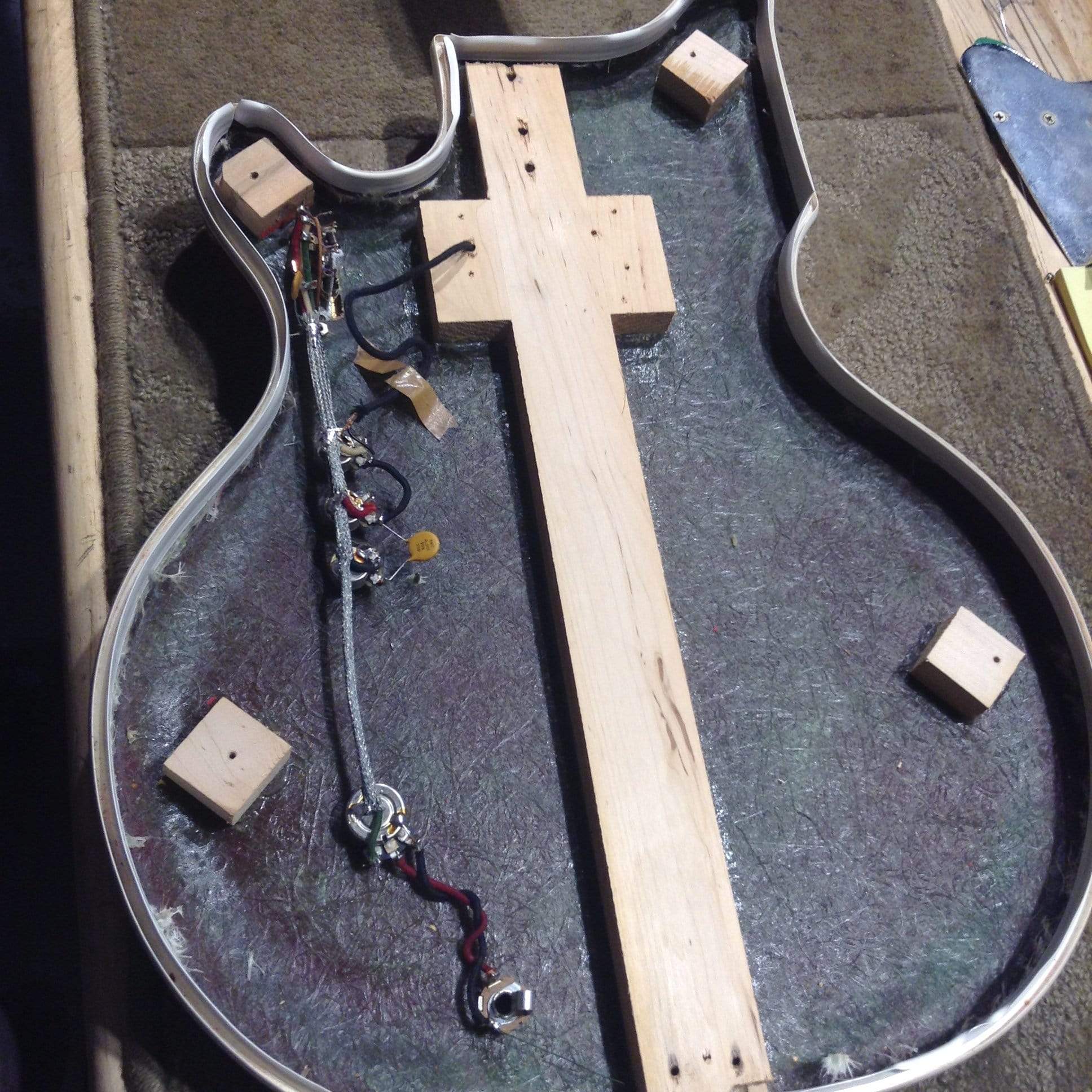 National Val-Pro 82 Vermillion Red 1961 Electric Guitars / Solid Body