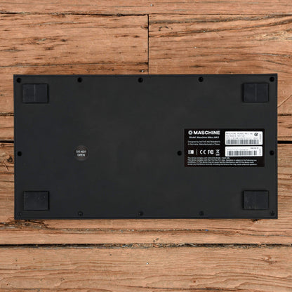 Native Instruments Maschine Mikro MKIII Drums and Percussion / Drum Machines and Samplers