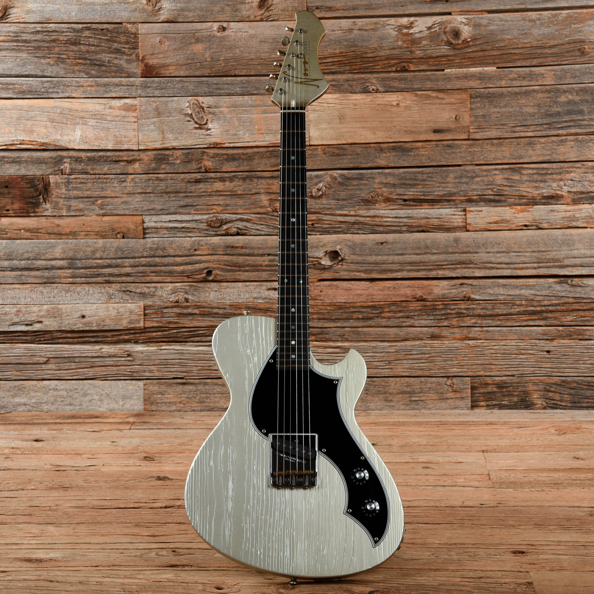 Novo Solus F1 Inca Silver 2021 Electric Guitars / Solid Body