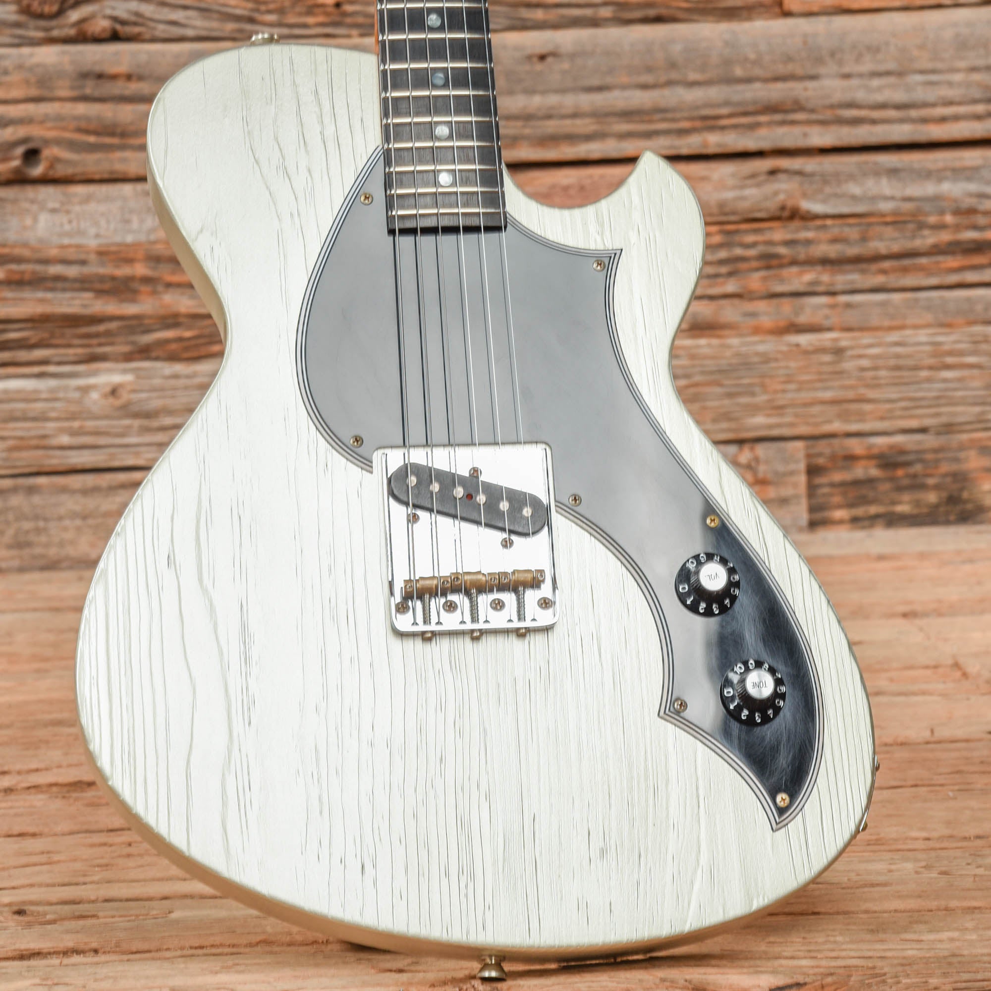 Novo Solus F1 Inca Silver 2021 Electric Guitars / Solid Body