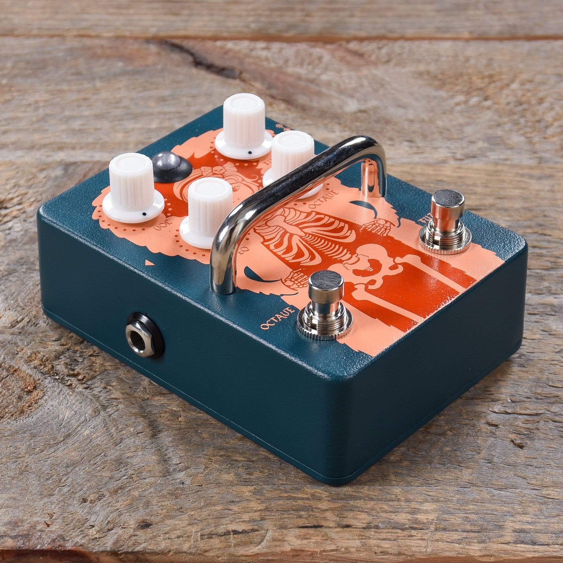 orange fuzz pedal Orange Fur Coat Fuzz Octave Pedal – Chicago Music Exchange
