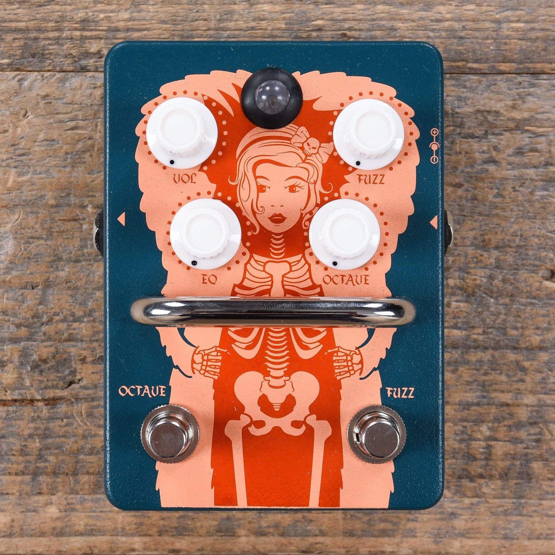 orange effects pedals Orange Fur Coat Fuzz Octave Pedal – Chicago Music Exchange