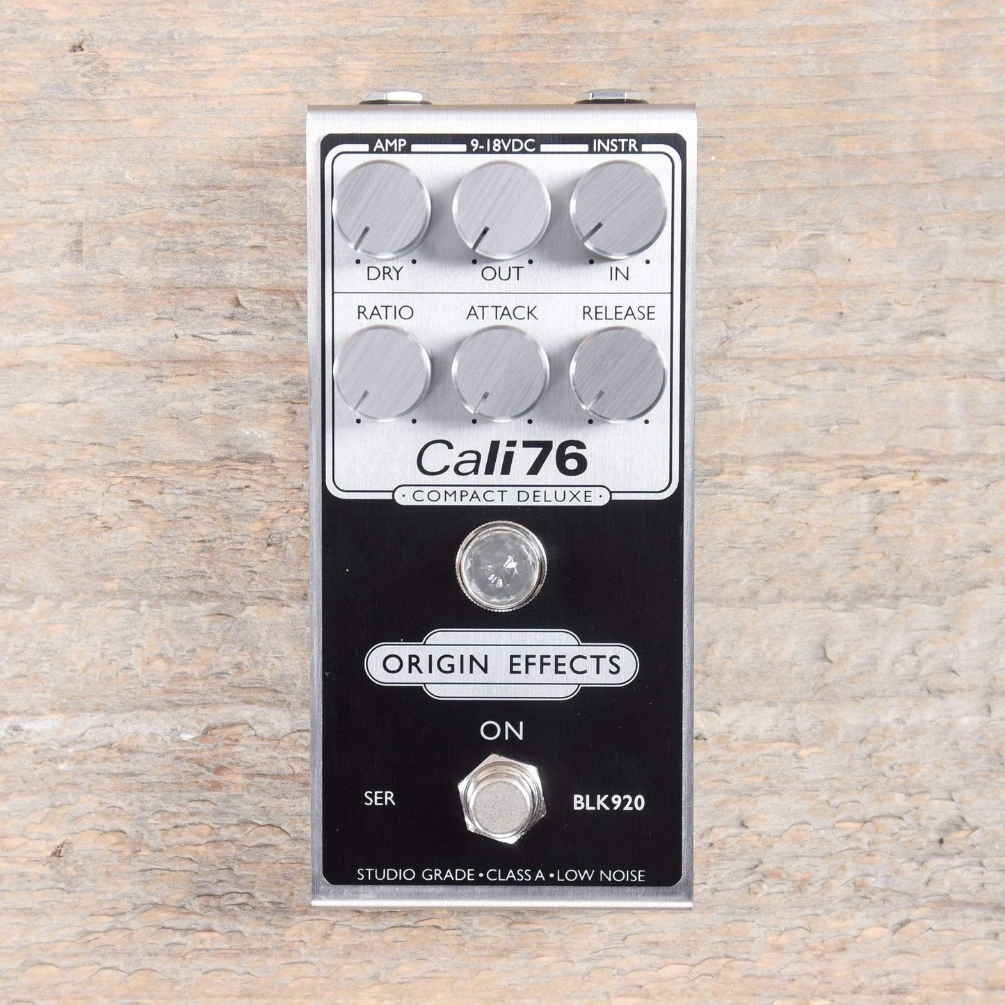 Origin Effects Cali76 Compact Deluxe LTD Inverted Black Effects and Pedals / Compression and Sustain