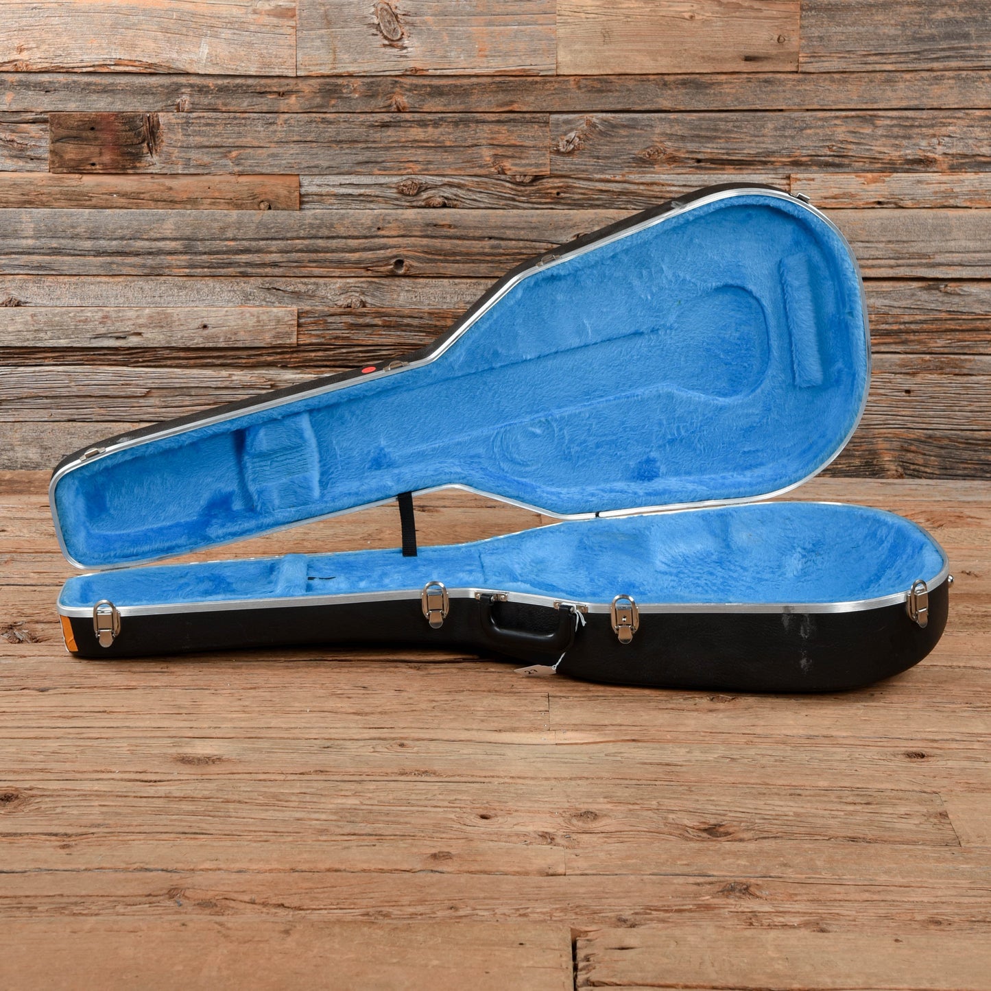 Ovation Celebrity  2000 Acoustic Guitars / Built-in Electronics