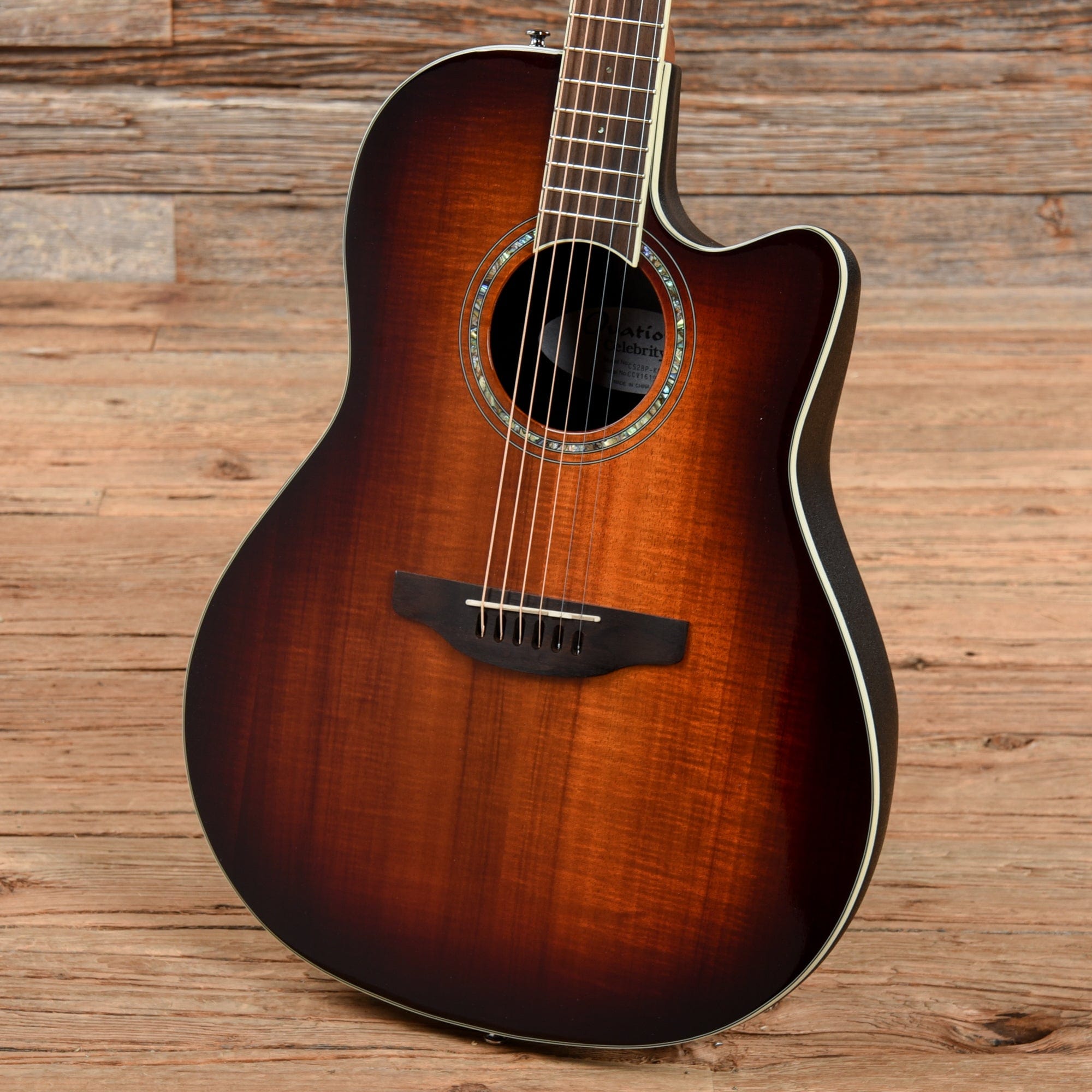 Ovation CS28P Celebrity Plus Sunburst Acoustic Guitars / Built-in Electronics