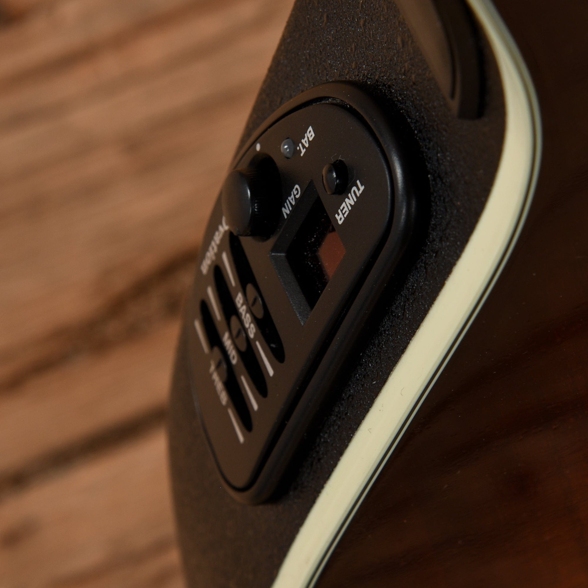 Ovation CS28P Celebrity Plus Sunburst Acoustic Guitars / Built-in Electronics