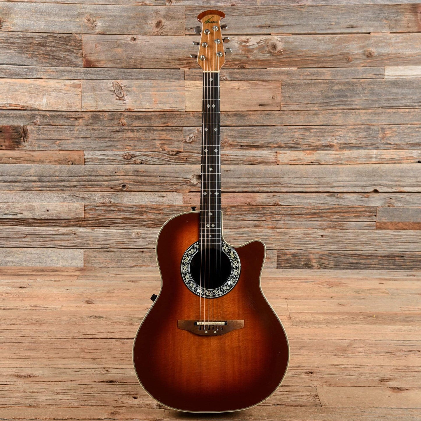 Ovation 1762 Custom Balladeer Sunburst 1992 Acoustic Guitars / Dreadnought