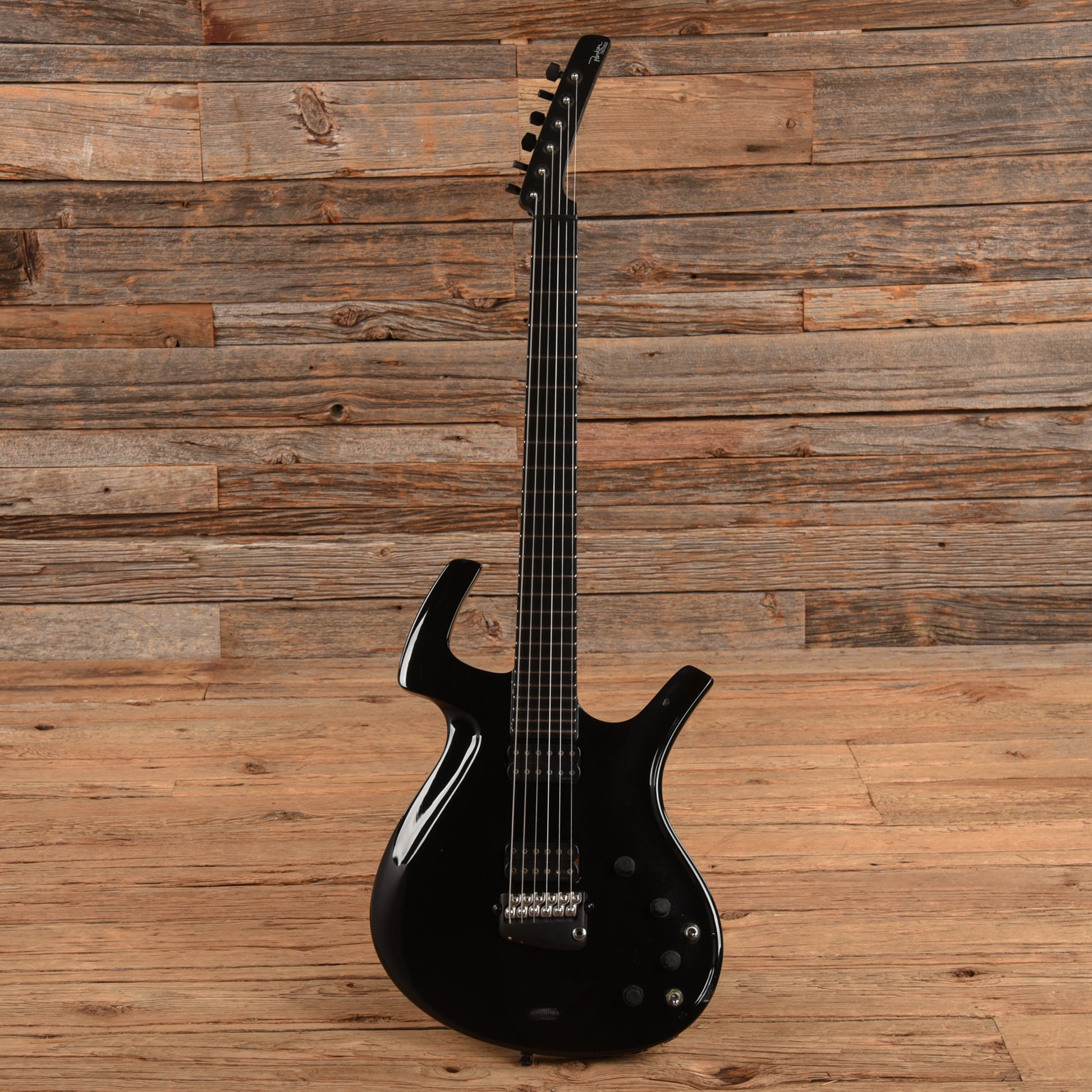 Parker Fly Deluxe Black 1995 Electric Guitars / Solid Body