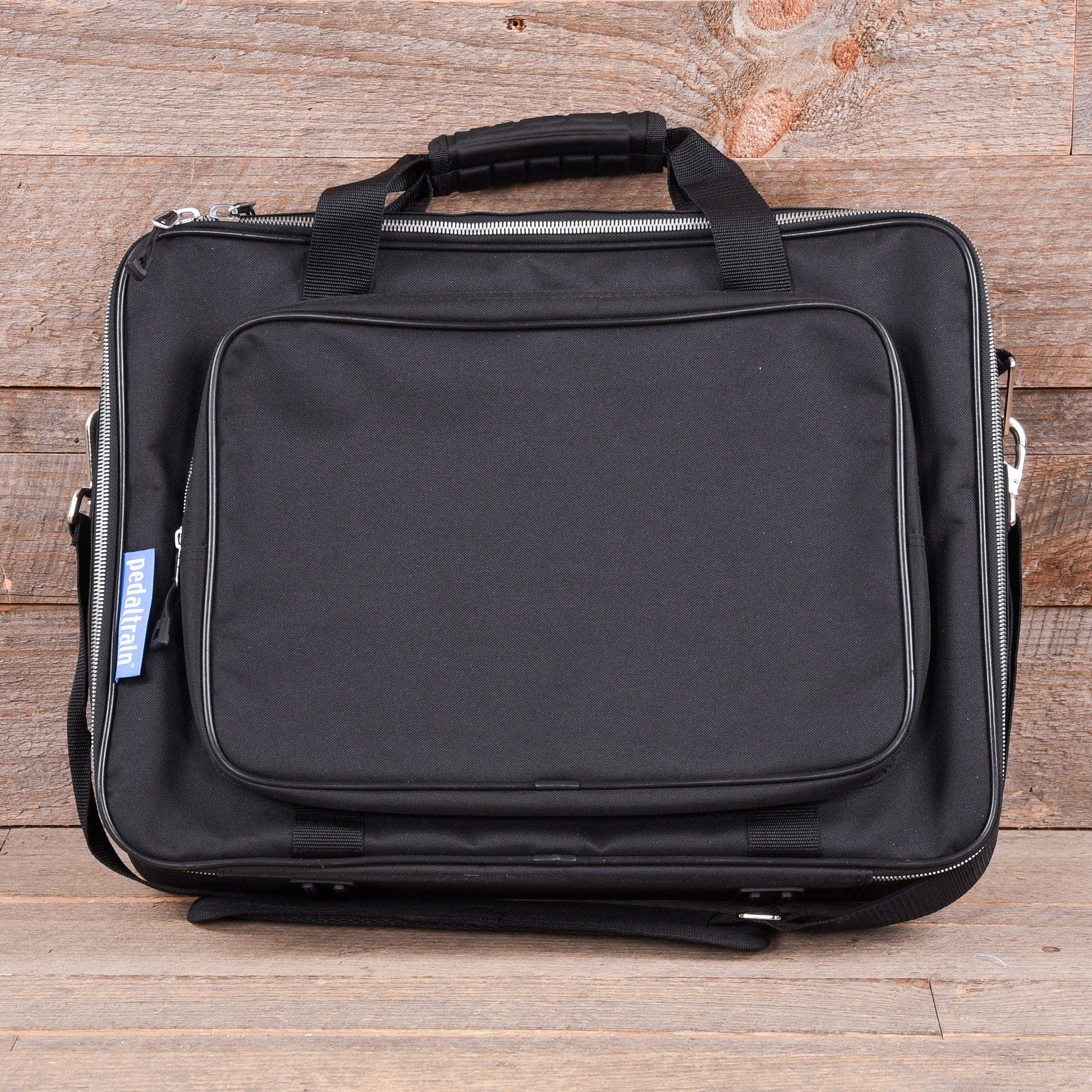 Pedaltrain Classic JR Pedalboard 4 Rails 18x12.5 w/Soft Case Effects and Pedals / Pedalboards and Power Supplies