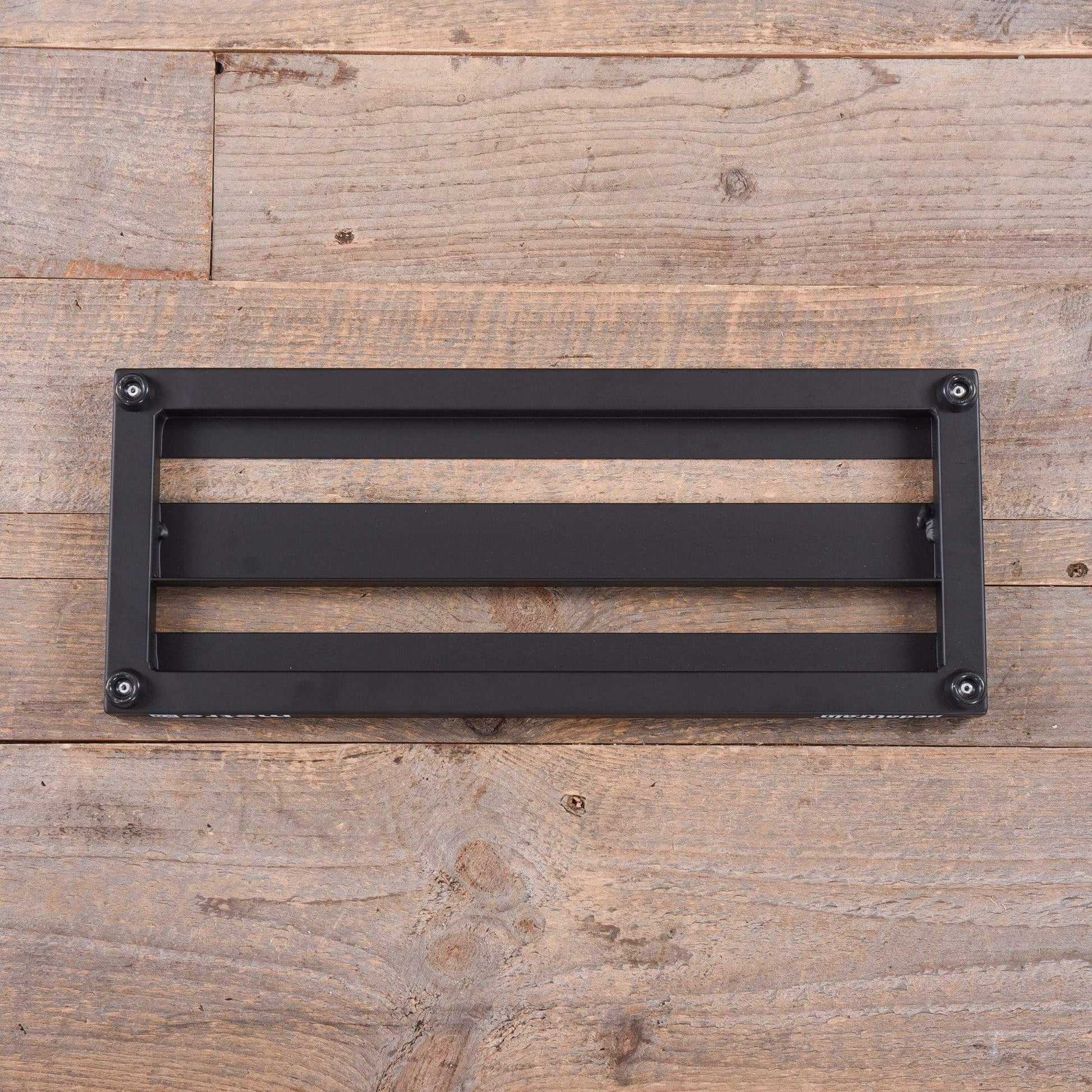 Pedaltrain Metro 20 Pedalboard 3 Rails 20x8 w/Soft Case Effects and Pedals / Pedalboards and Power Supplies