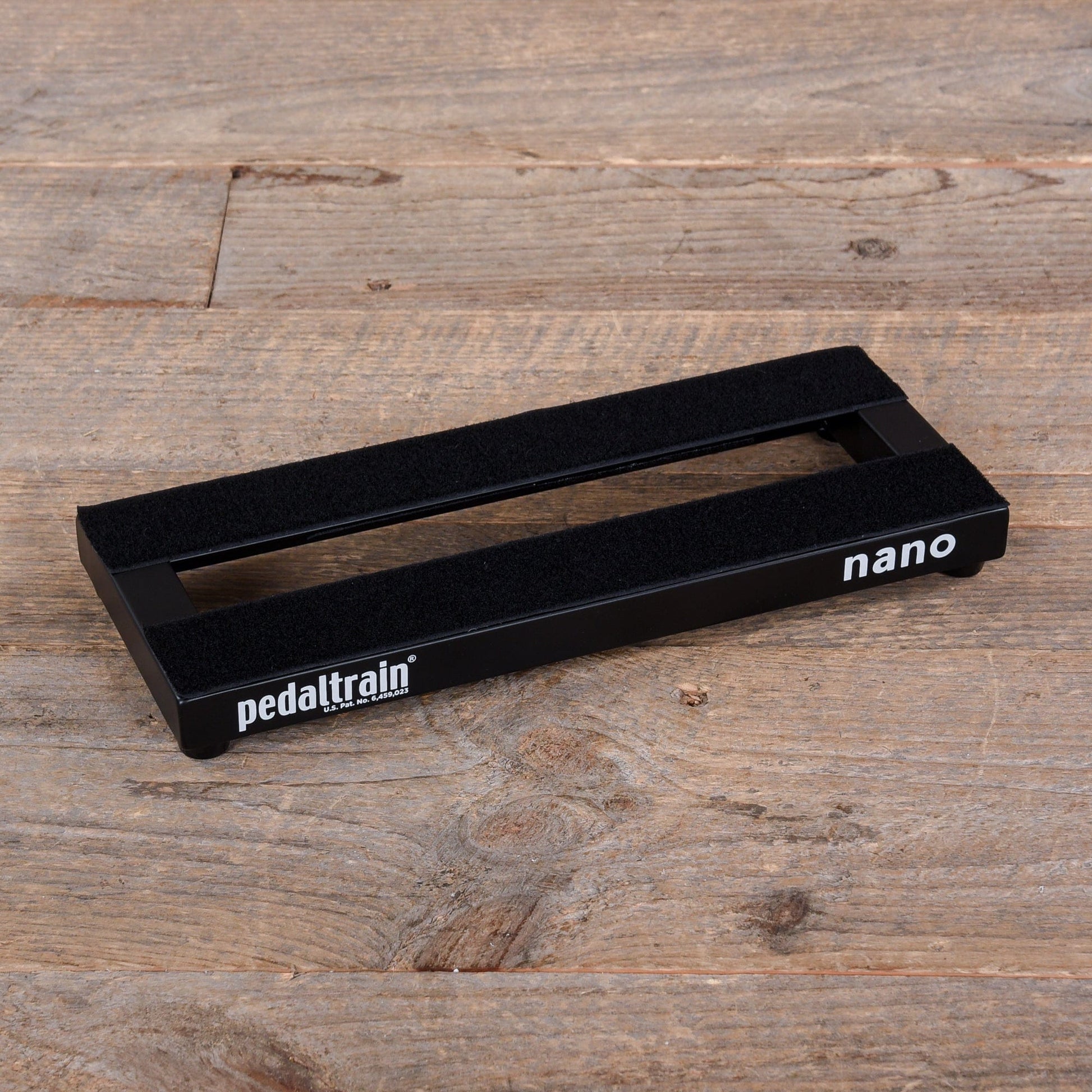 Pedaltrain Nano 14x5.5 Pedalboard w/Soft Case Effects and Pedals / Pedalboards and Power Supplies