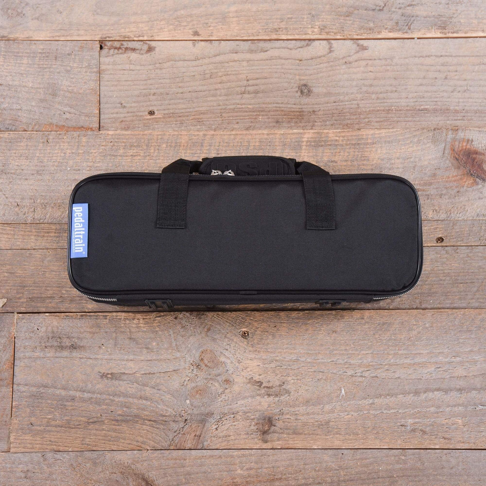 Pedaltrain NANO Plus Pedalboard 2 Rails 18x5 w/Soft Case Effects and Pedals / Pedalboards and Power Supplies