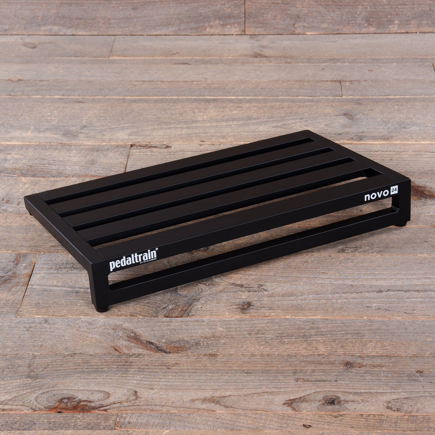 Pedaltrain NOVO 24 Pedalboard 5 Rails 24x14.5 w/Tour Case Effects and Pedals / Pedalboards and Power Supplies