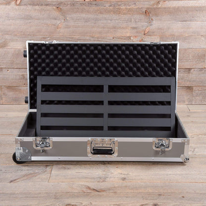 Pedaltrain NOVO 32 Pedalboard 5 Rails 32" x 14.5" Wheeled Tour Hard Case Effects and Pedals / Pedalboards and Power Supplies