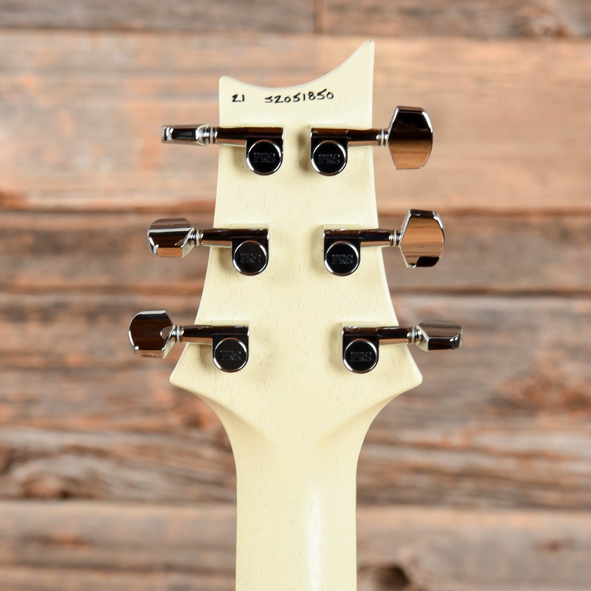 PRS S2 Vela Semi-Hollow Satin Antique White 2021 Electric Guitars / Semi-Hollow