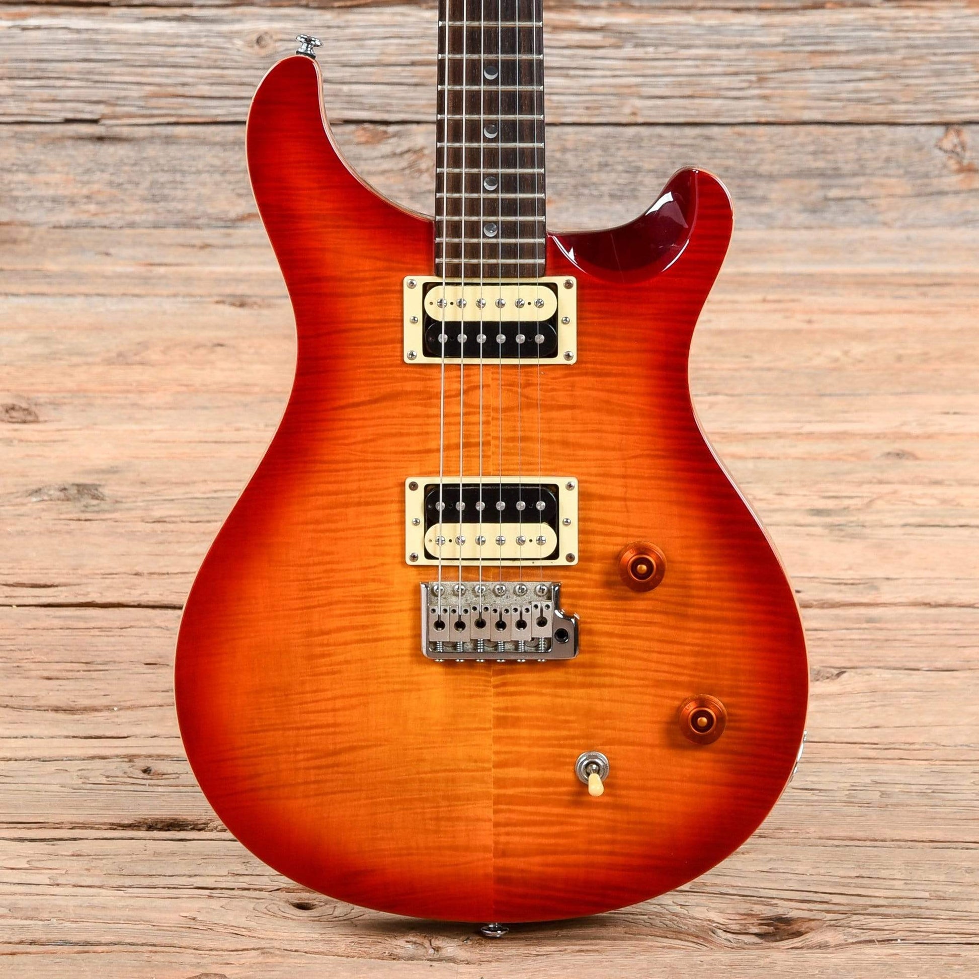 PRS SE Custom 22 Cherry Sunburst Electric Guitars / Solid Body
