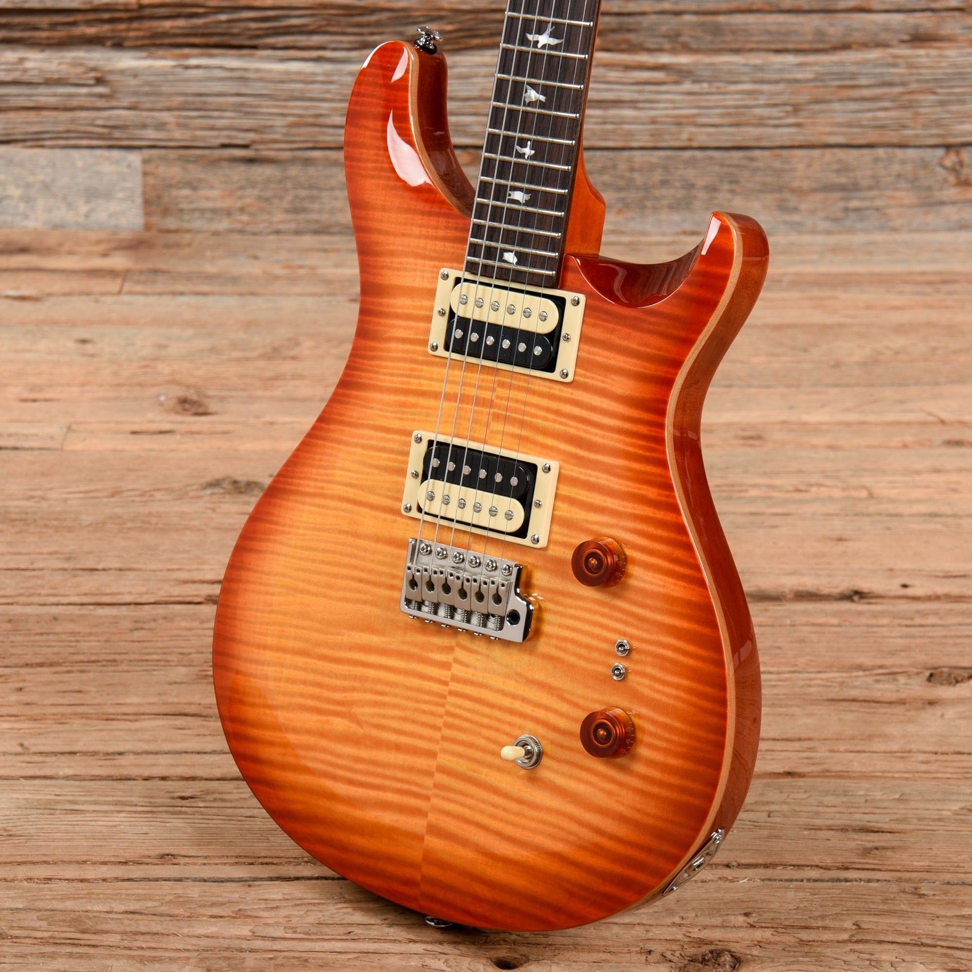 PRS SE Custom 24 Cherry Sunburst Electric Guitars / Solid Body