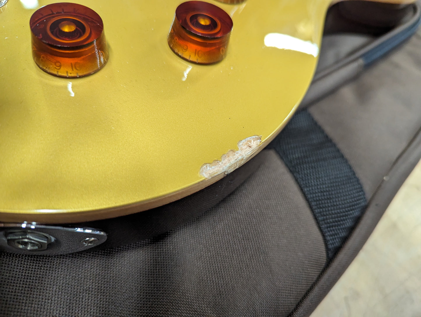 PRS SE DGT Gold Top Electric Guitars / Solid Body