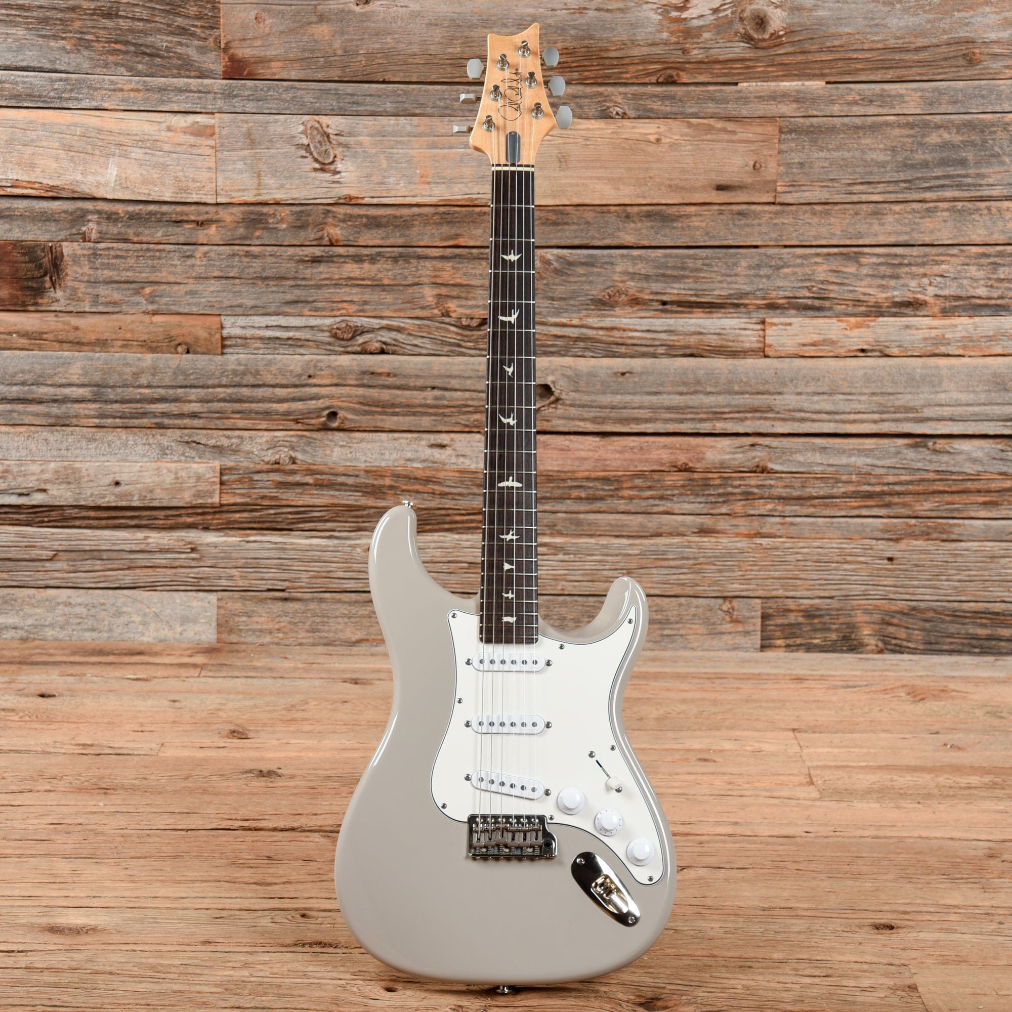 PRS Silver Sky Moc Sand Satin 2019 – Chicago Music Exchange