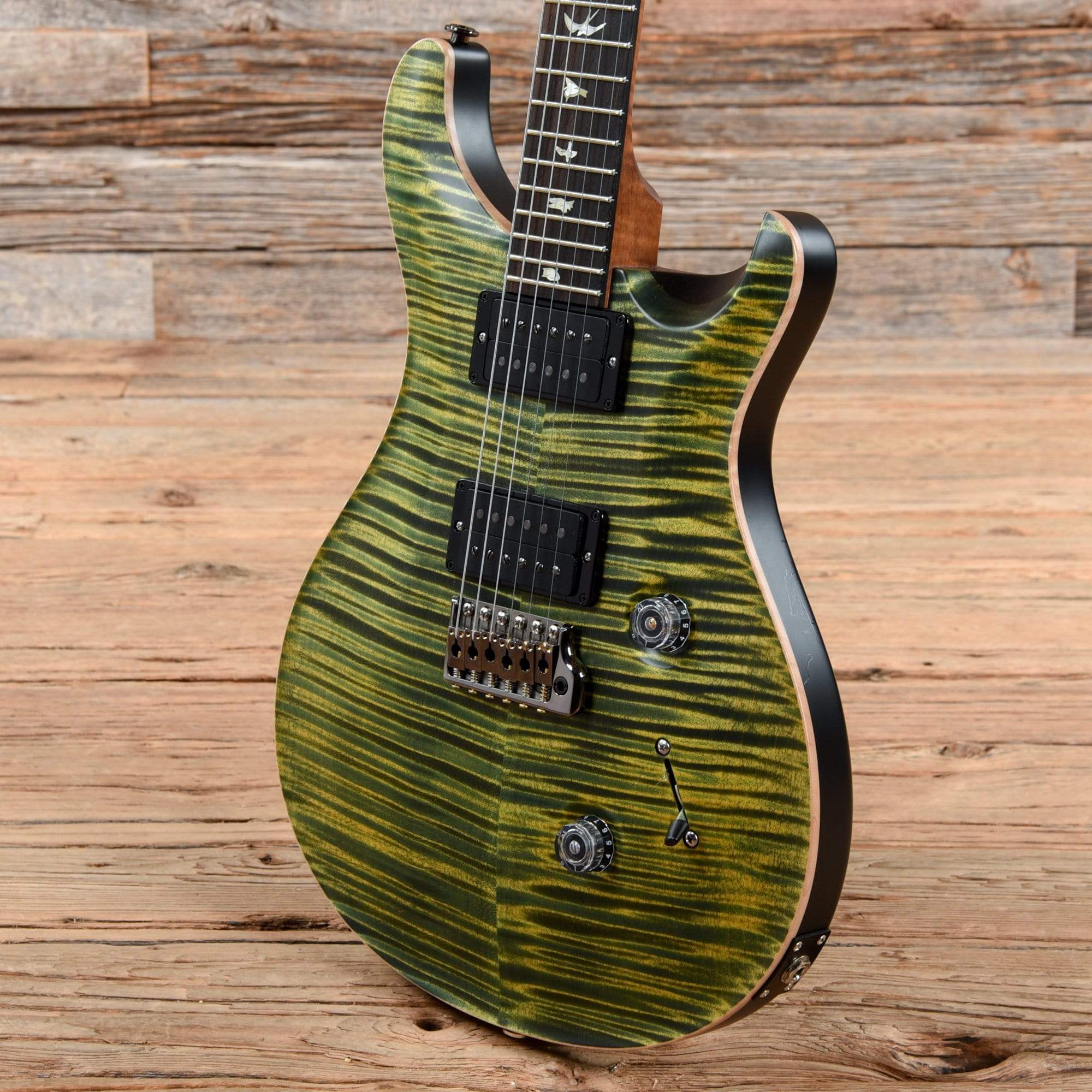 PRS Wood Library Custom 24 10 Top Flame Leprechaun Tooth Satin w/Pattern Thin Torrefied Maple Neck & Brazilian Rosewood Fingerboard Electric Guitars / Solid Body