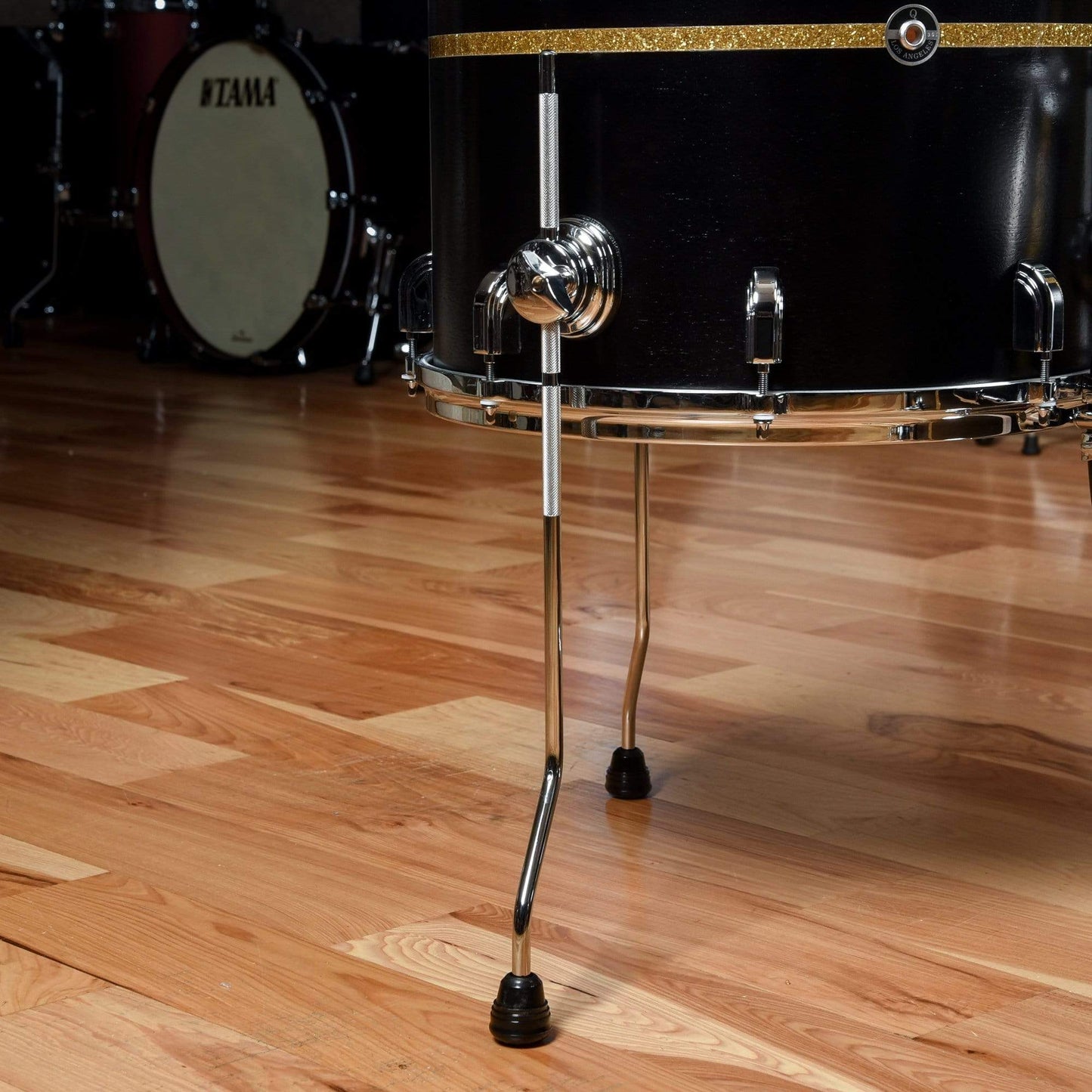 Q Drum Co. 13/16/24 Mahogany/Poplar/Mahogany 3pc. Drum Kit Black Satin w/Gold Sparkle Inlay Drums and Percussion / Acoustic Drums / Full Acoustic Kits