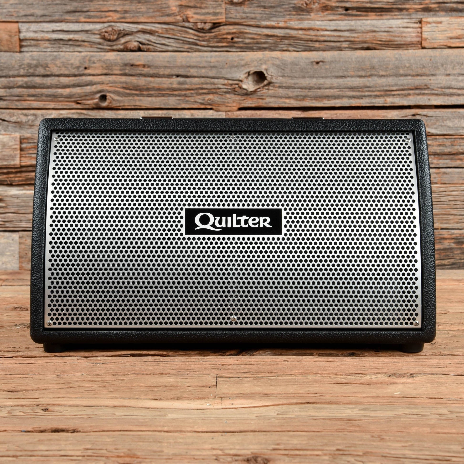 Quilter Labs 2x8 Cabinet  2016 Amps / Guitar Cabinets