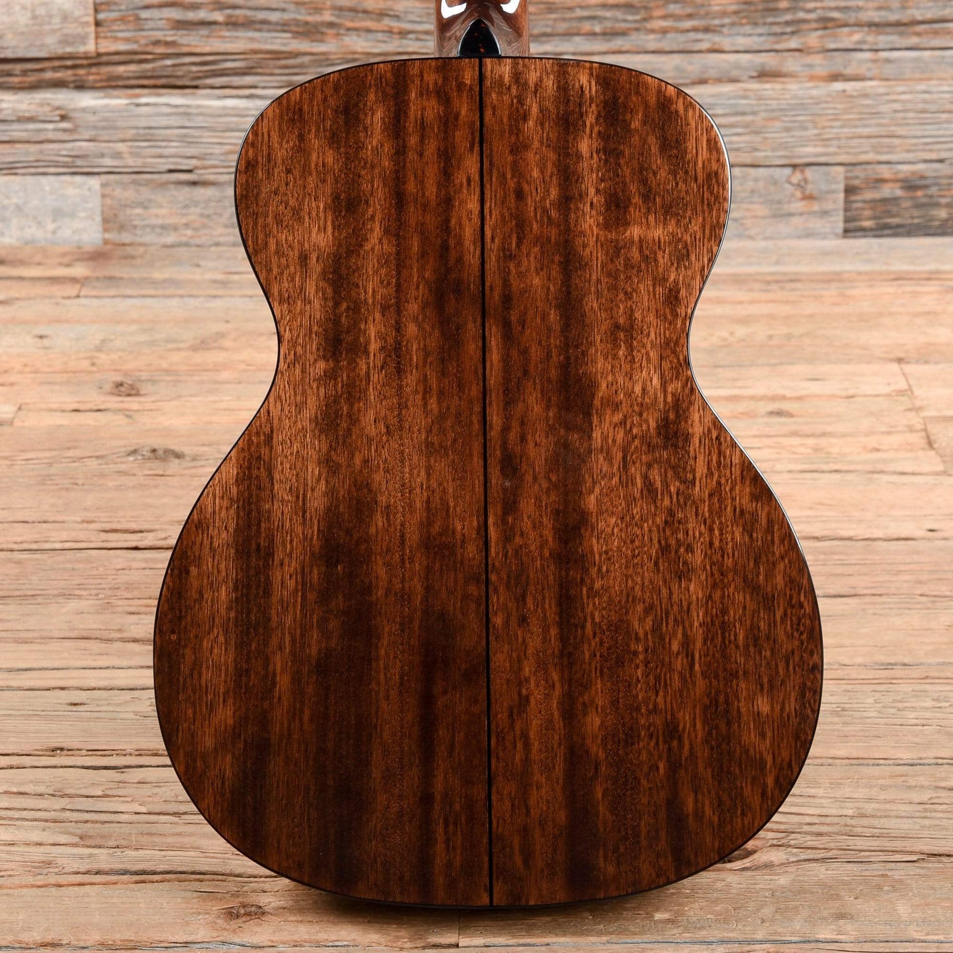 Recording King Classic Series 000 Torrefied Natural Acoustic Guitars / OM and Auditorium