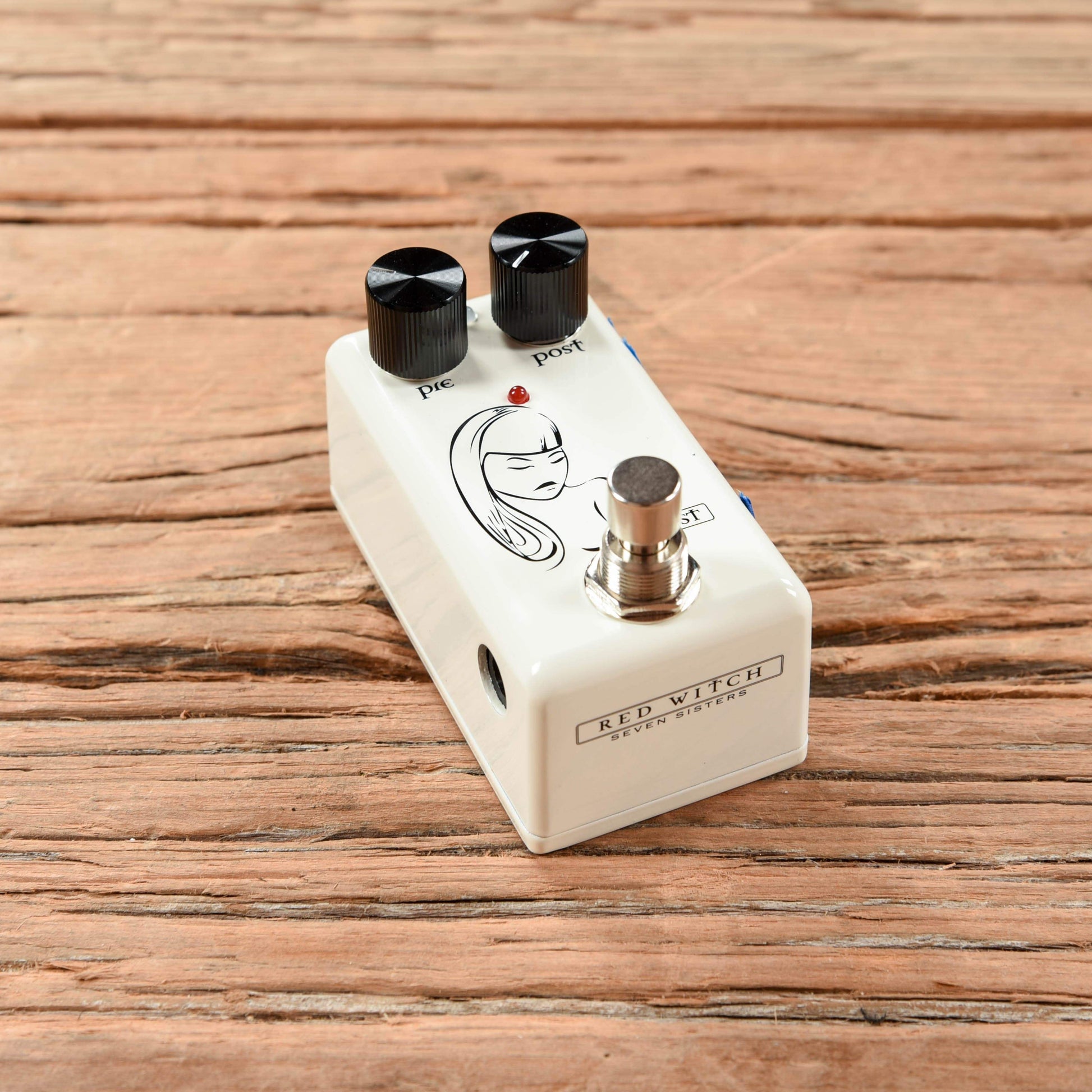 Red Witch Seven Sisters Lily Boost Effects and Pedals / Overdrive and Boost