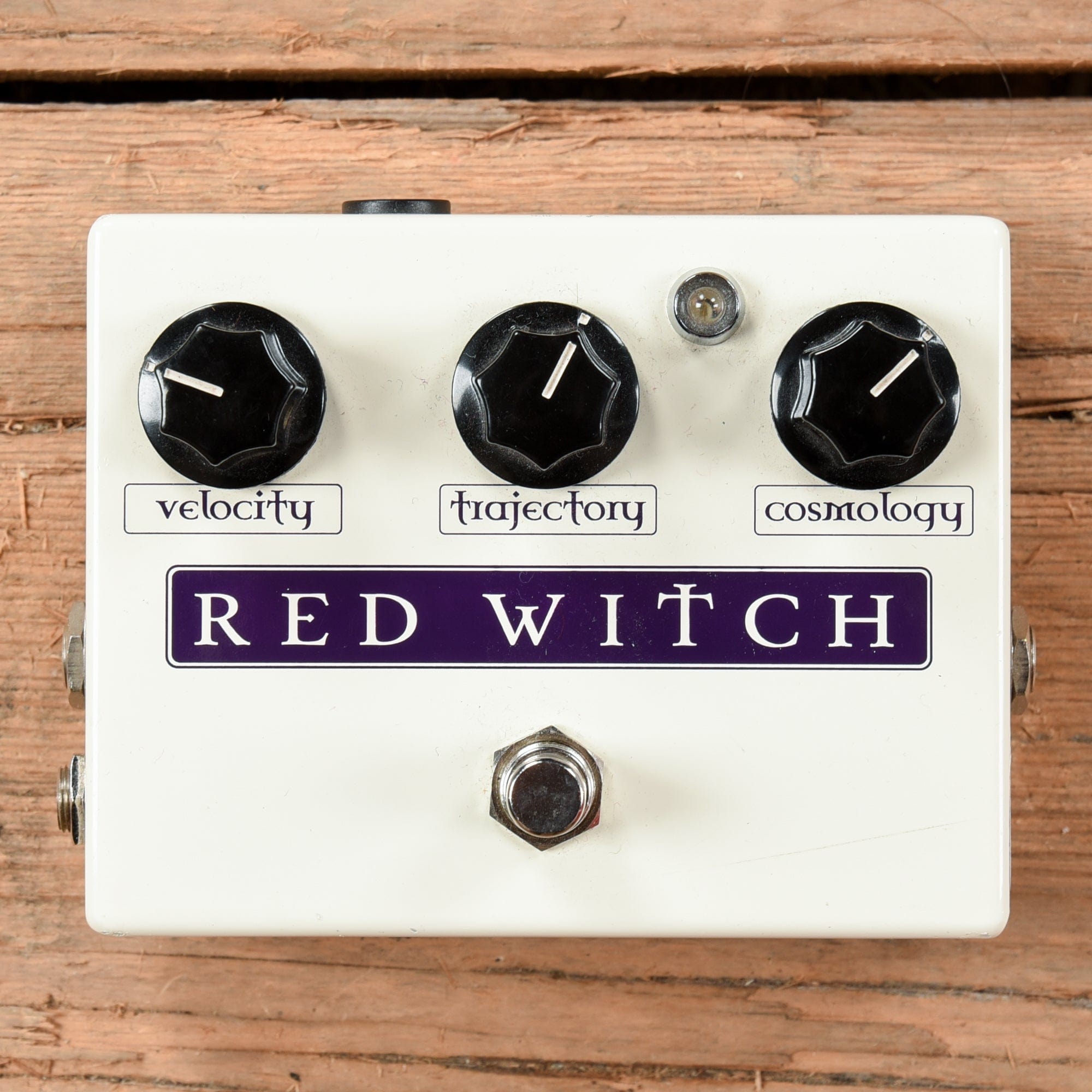 Red Witch Deluxe Moon Phaser – Chicago Music Exchange