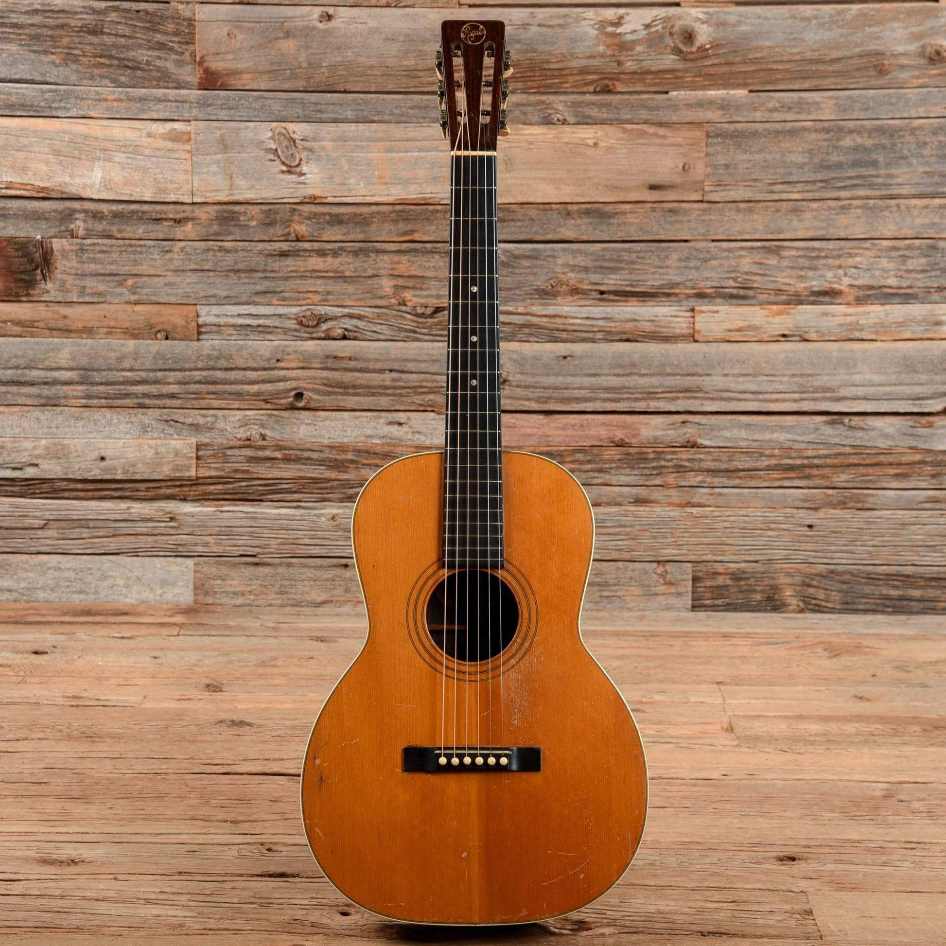 Regal Style 4 Natural Acoustic Guitars / Concert
