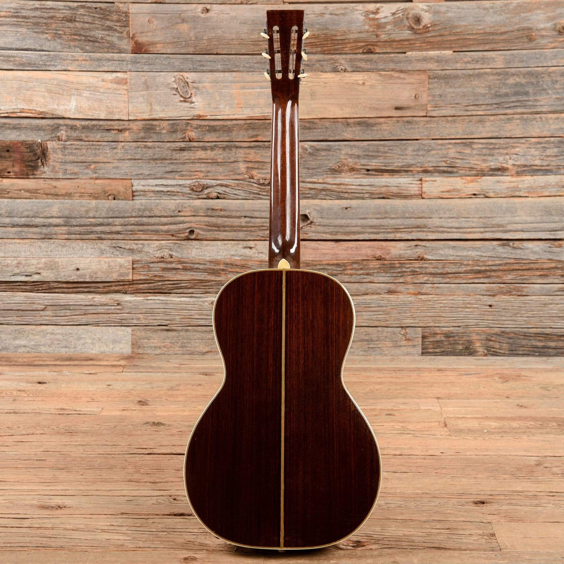 Regal Style 5 Natural Acoustic Guitars / Concert