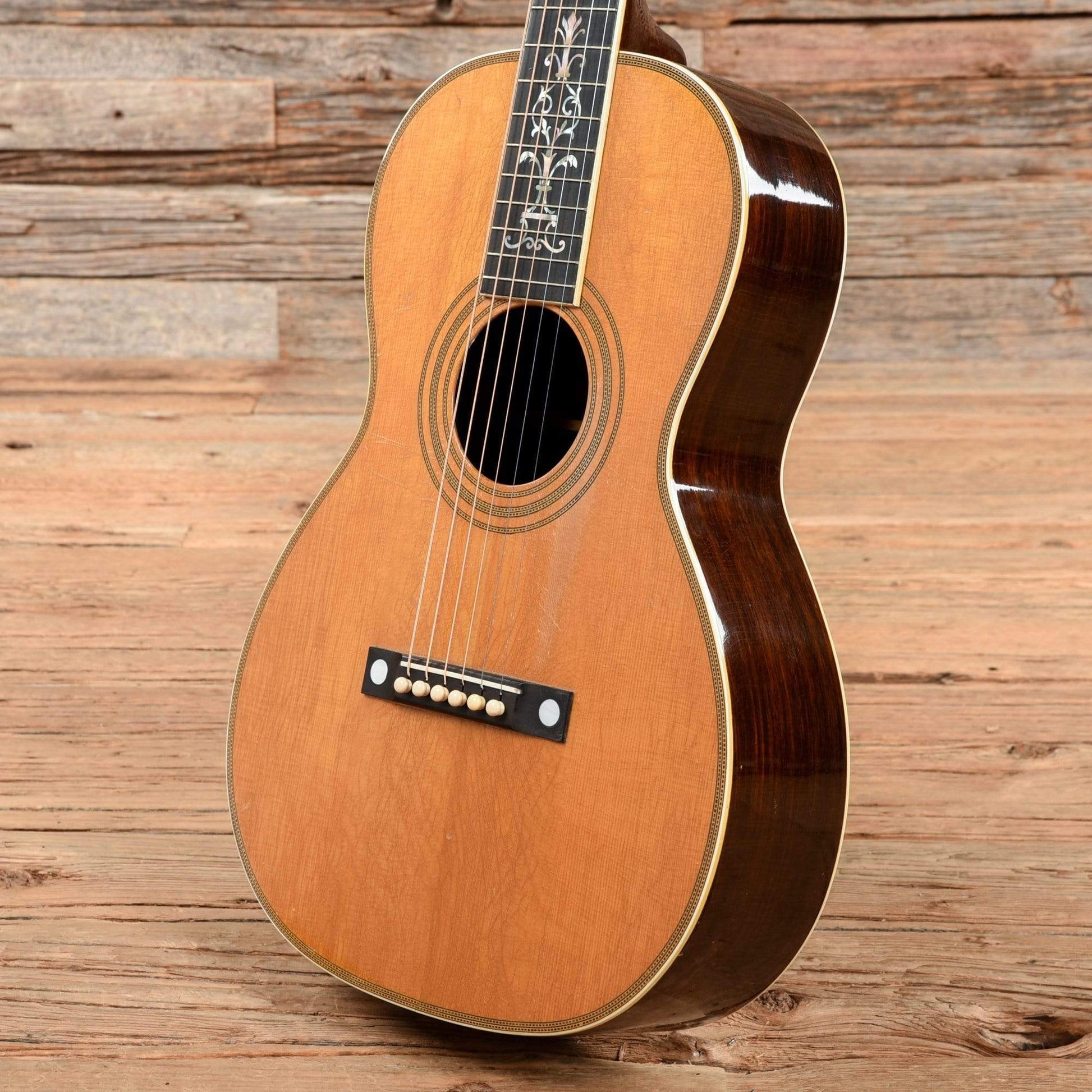 Regal Style 5 Natural Acoustic Guitars / Concert