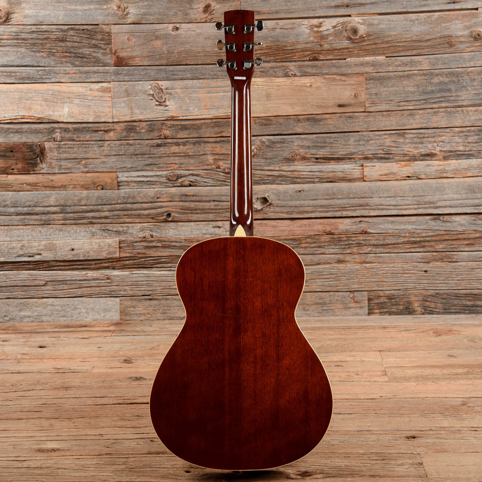 Regal Resonator Natural Acoustic Guitars / Resonator