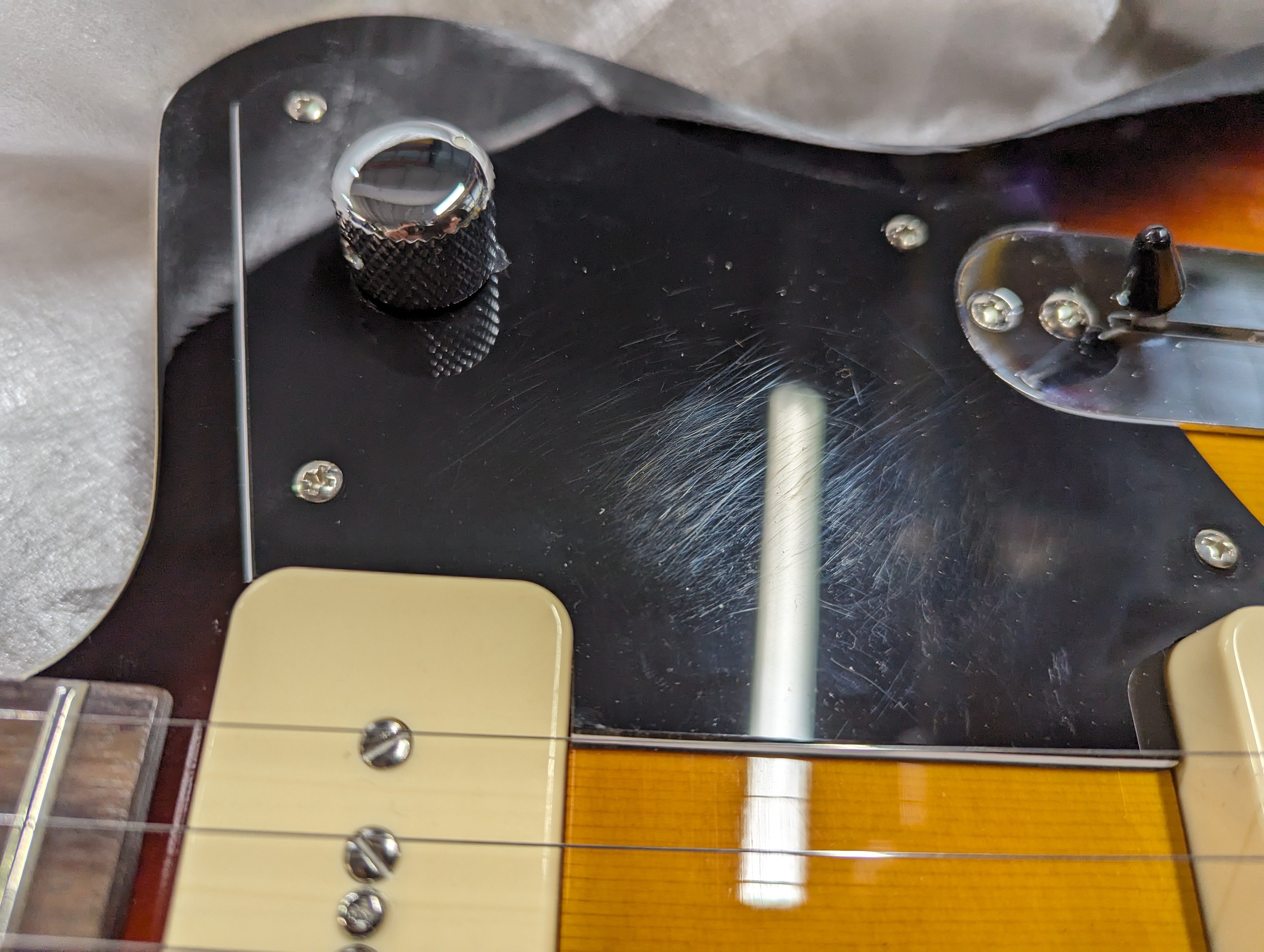 Reverend Club King 290 3-Tone Burst w/Bigsby Electric Guitars / Semi-Hollow