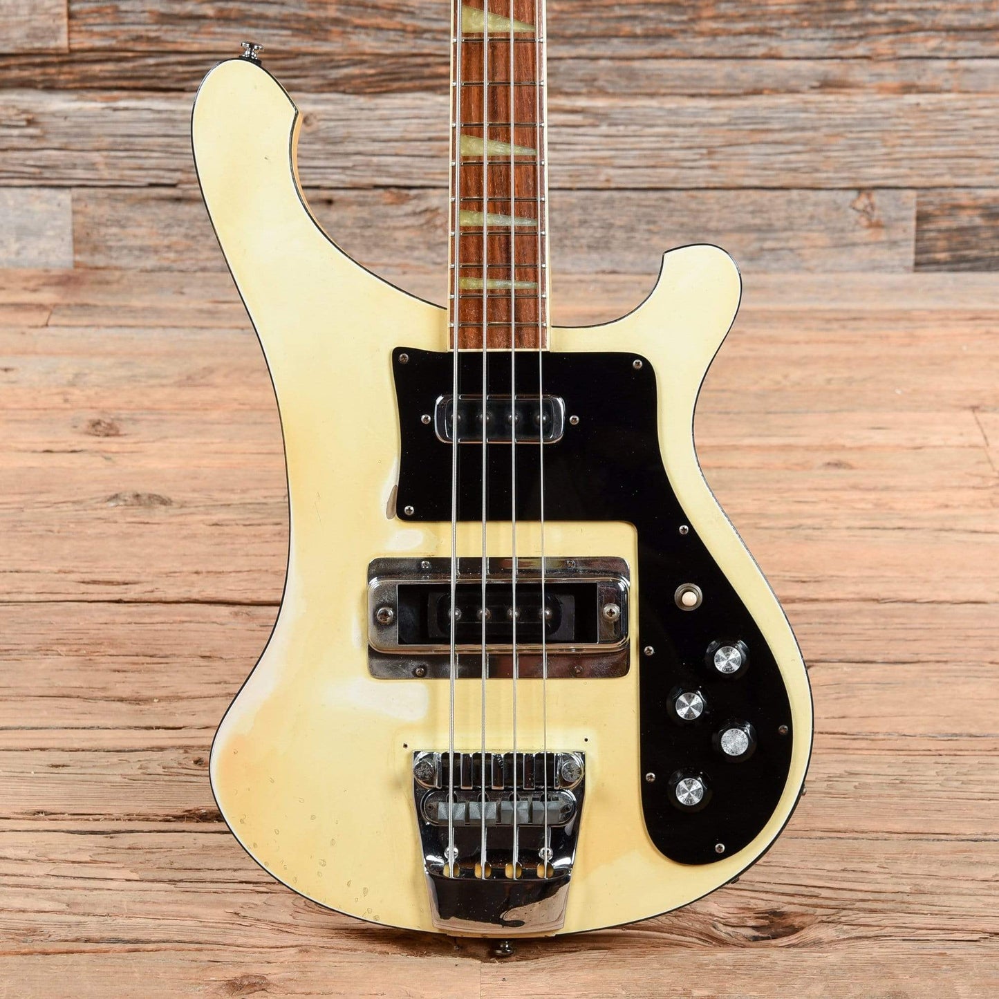 Rickenbacker 4001 White 1979 Bass Guitars / 4-String