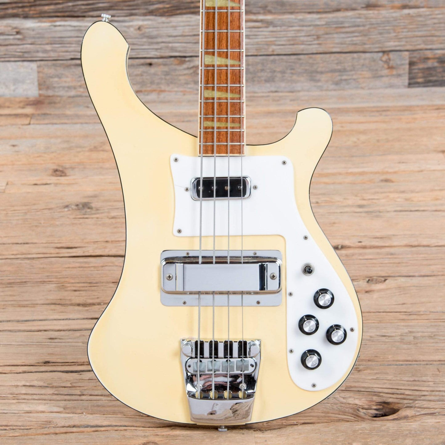 Rickenbacker 4001 White 1980 Bass Guitars / 4-String