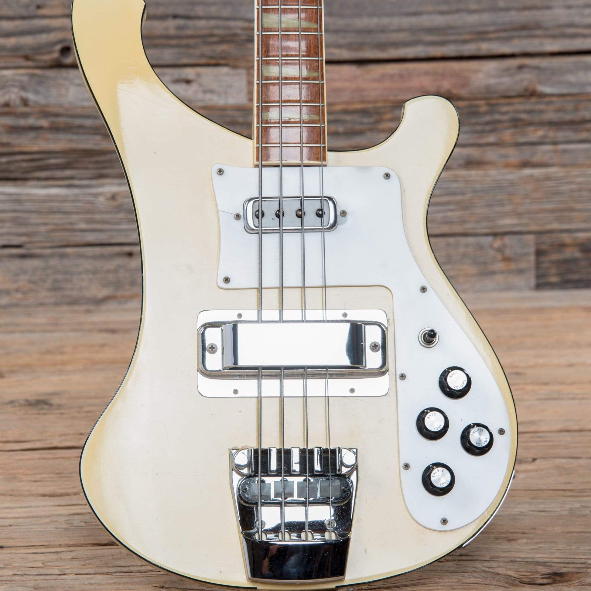Rickenbacker 4001 White 1980 Bass Guitars / 4-String