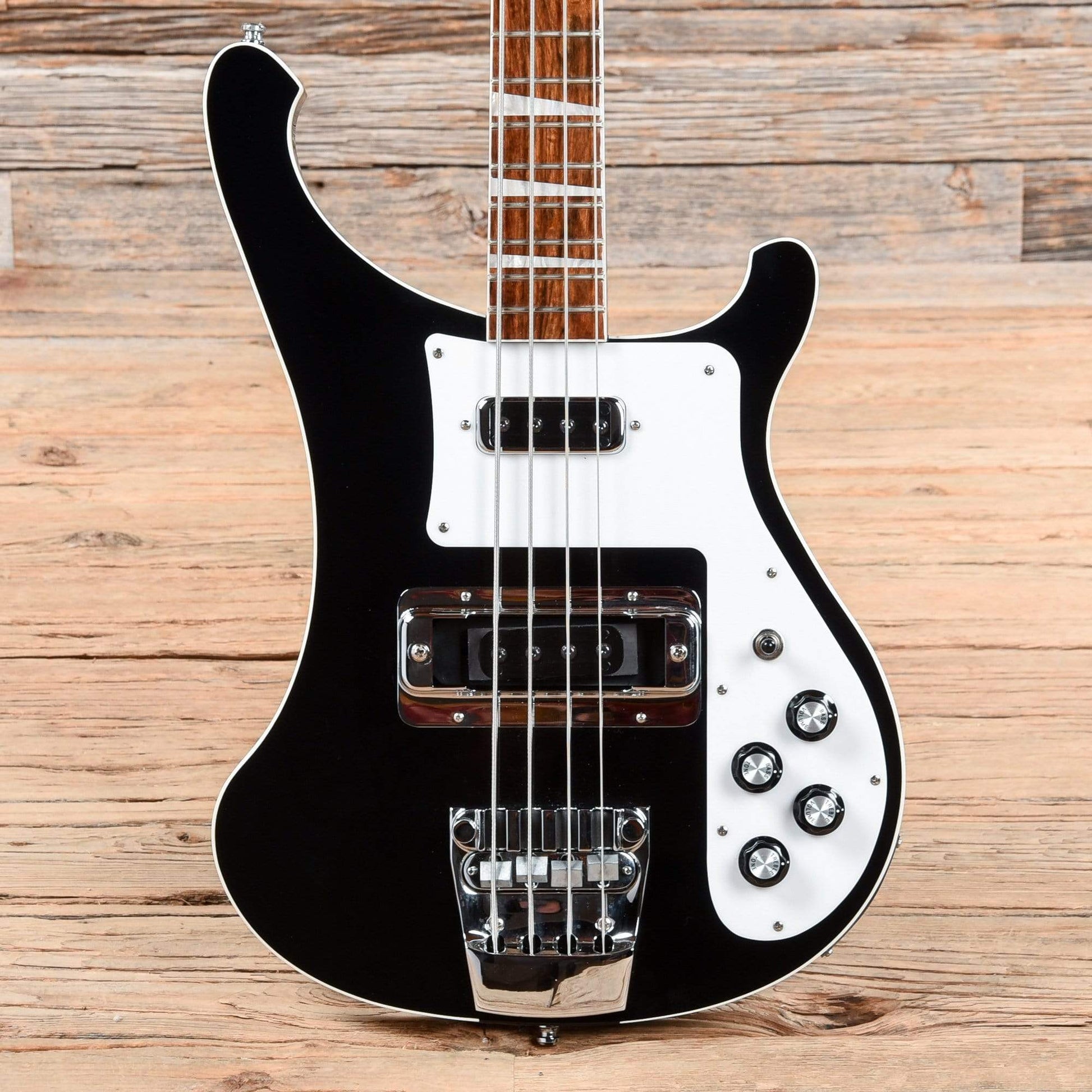 Rickenbacker 4003 Jetglo 2017 Bass Guitars / 4-String